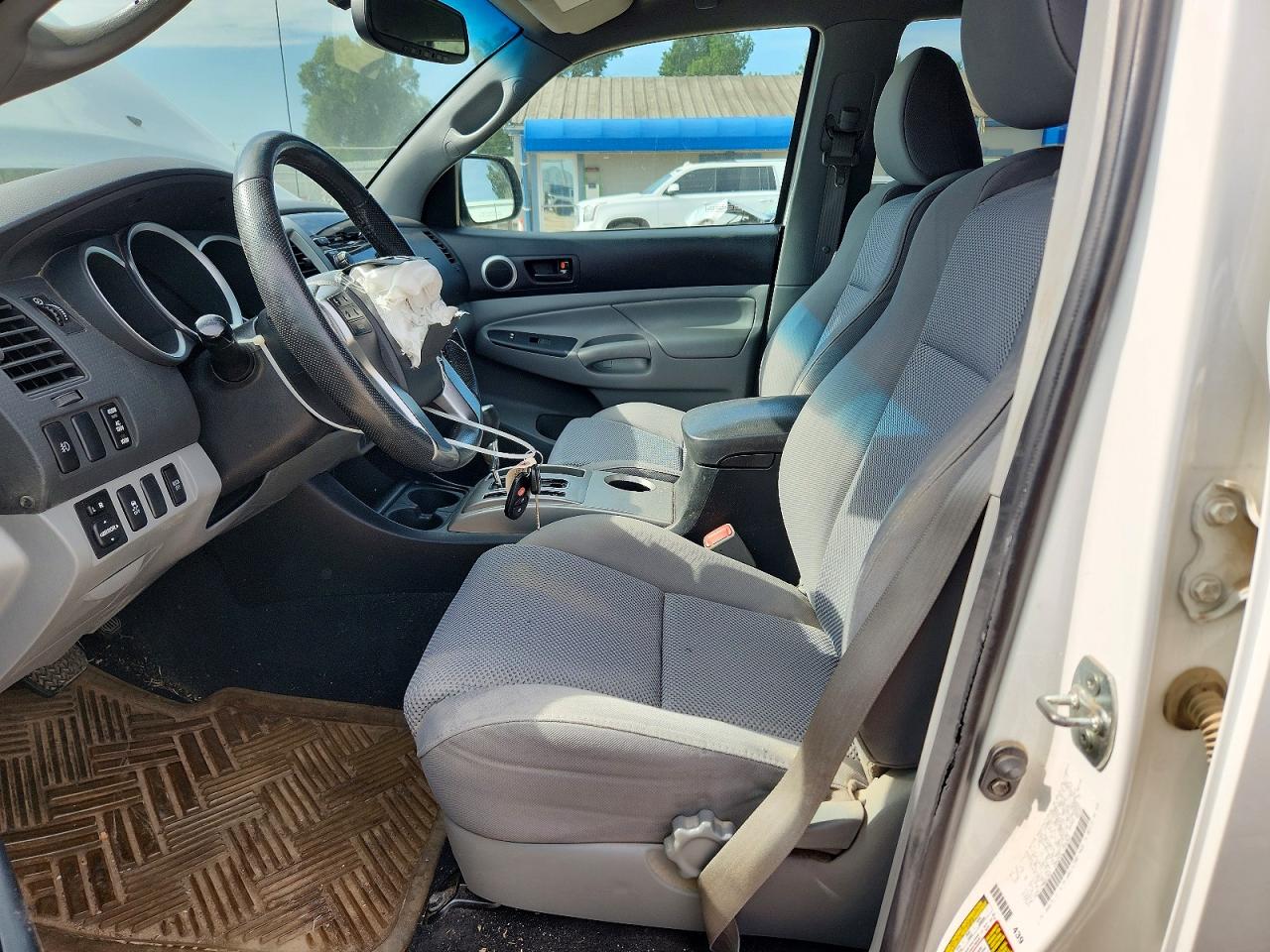 2012 Toyota Tacoma Double Cab White vin: 3TMLU4EN1CM092363