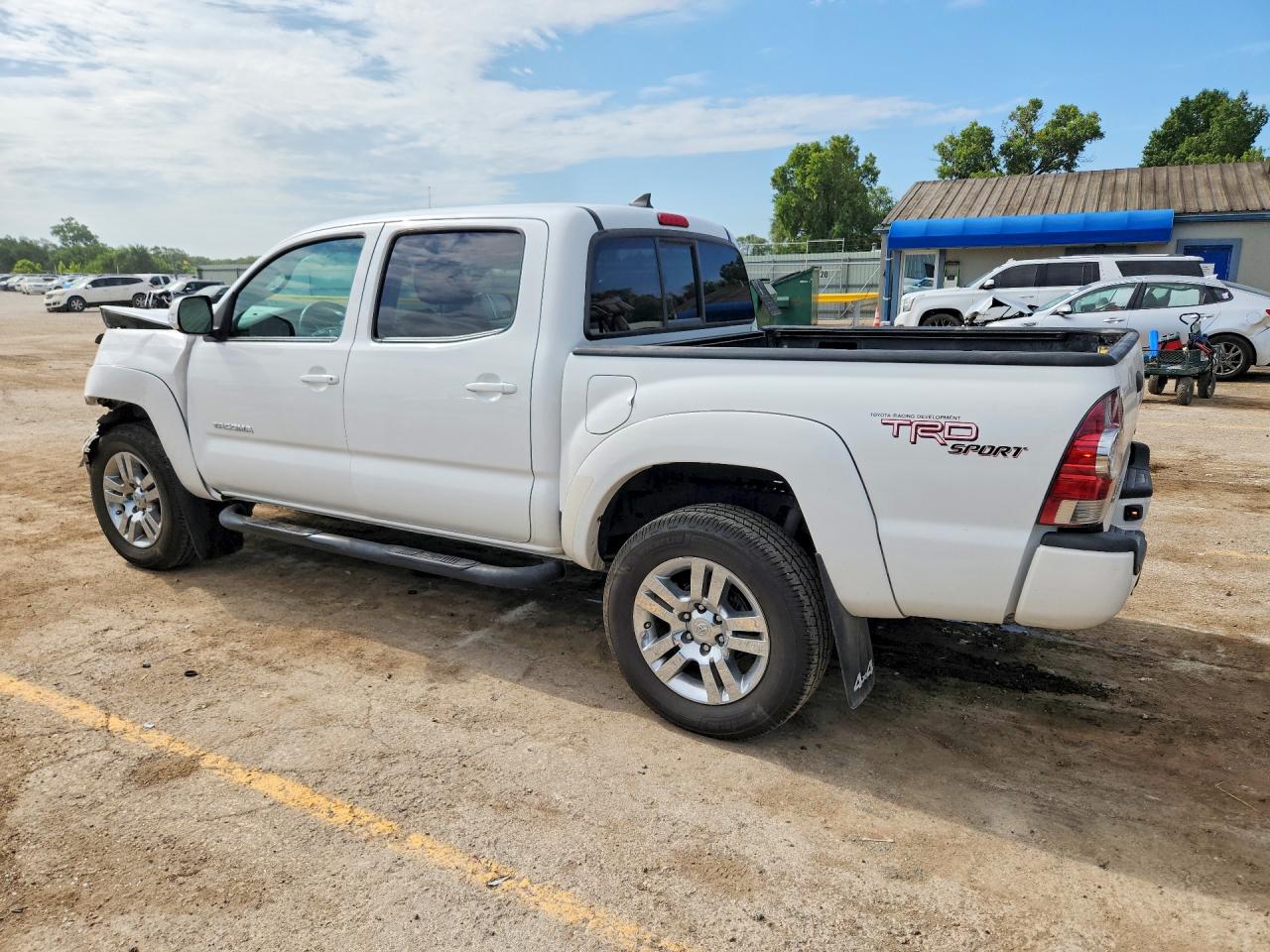 2012 Toyota Tacoma Double Cab White vin: 3TMLU4EN1CM092363
