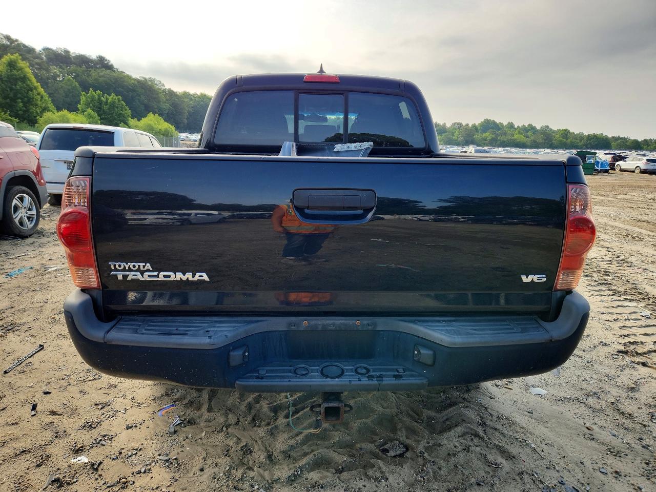 2012 Toyota Tacoma Double Cab Black vin: 3TMLU4EN1CM093593