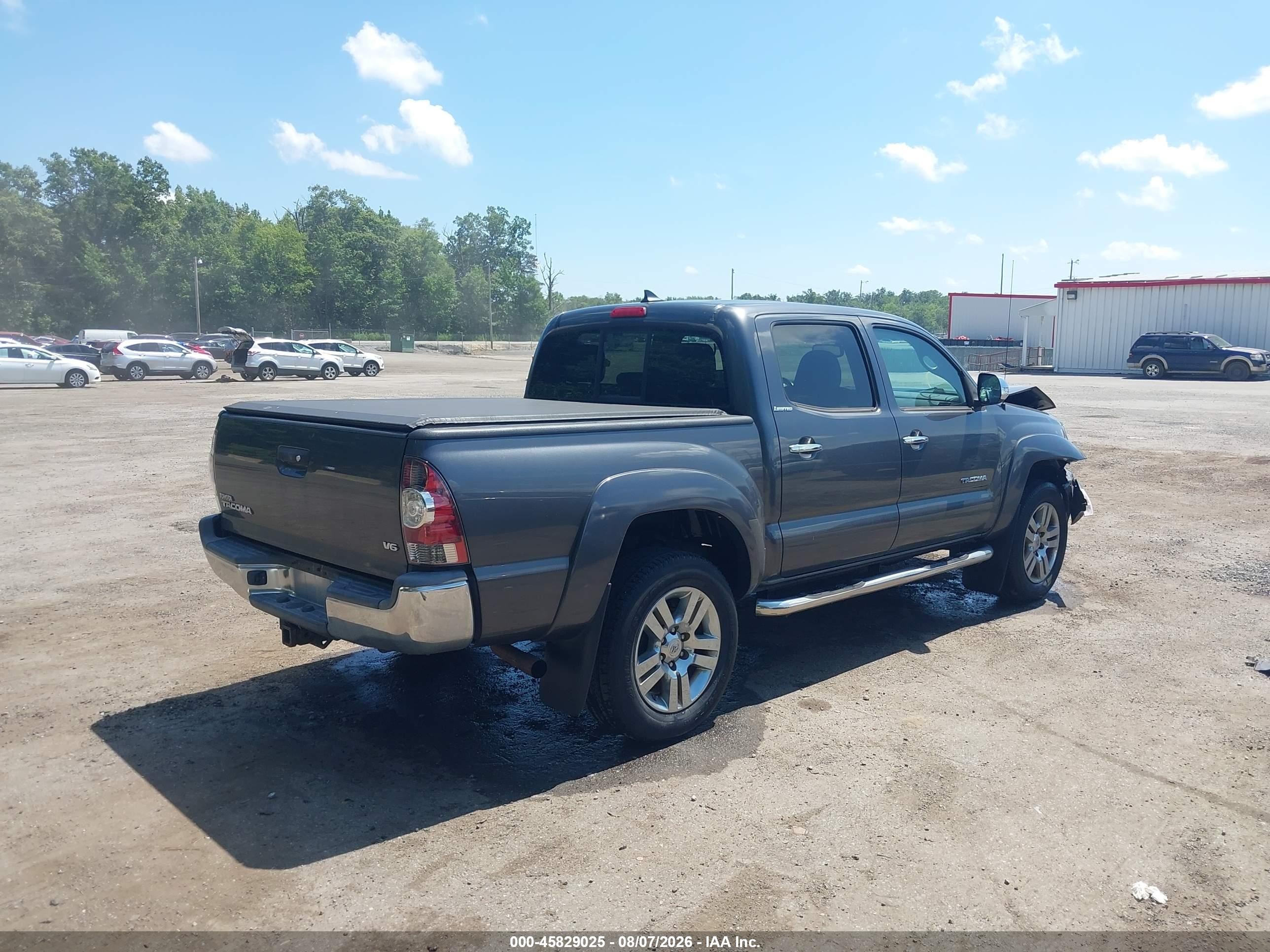2013 Toyota Tacoma Base V6 Gray vin: 3TMLU4EN1DM112242