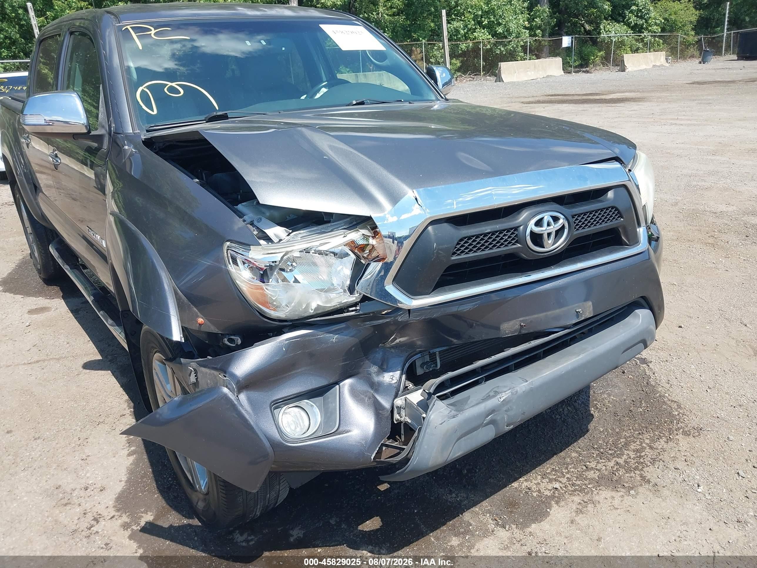 2013 Toyota Tacoma Base V6 Gray vin: 3TMLU4EN1DM112242