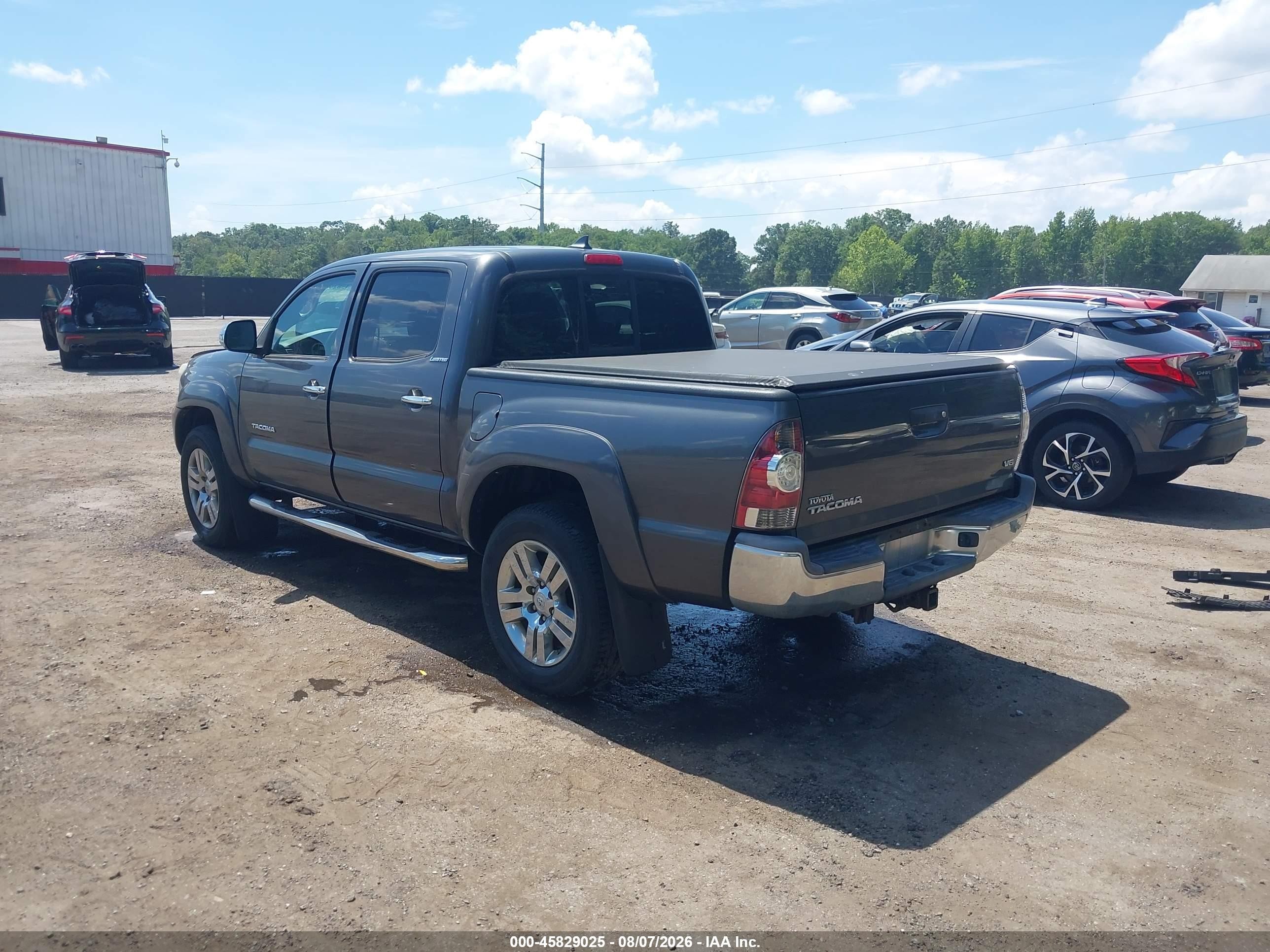 2013 Toyota Tacoma Base V6 Gray vin: 3TMLU4EN1DM112242