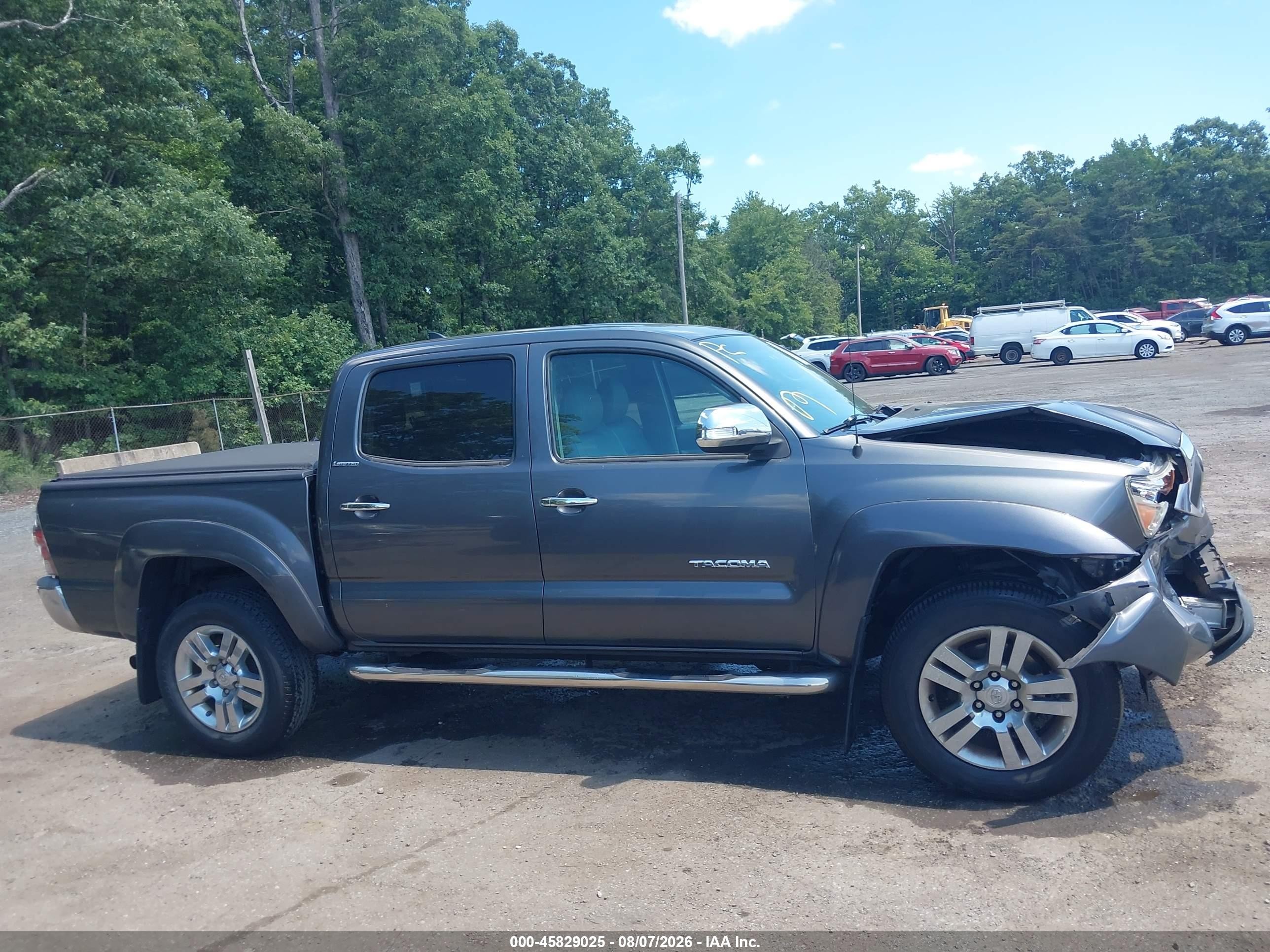2013 Toyota Tacoma Base V6 Gray vin: 3TMLU4EN1DM112242