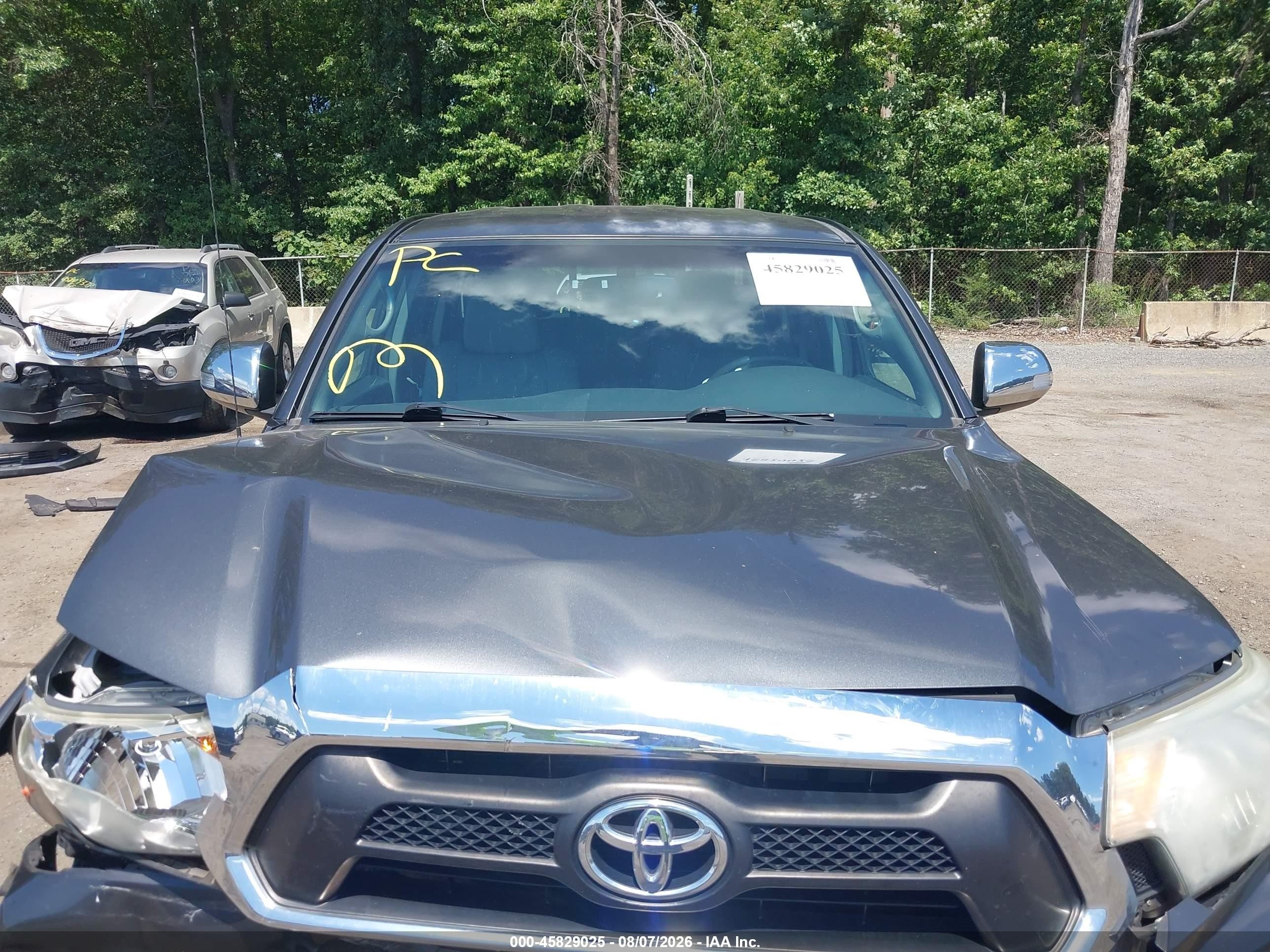 2013 Toyota Tacoma Base V6 Gray vin: 3TMLU4EN1DM112242