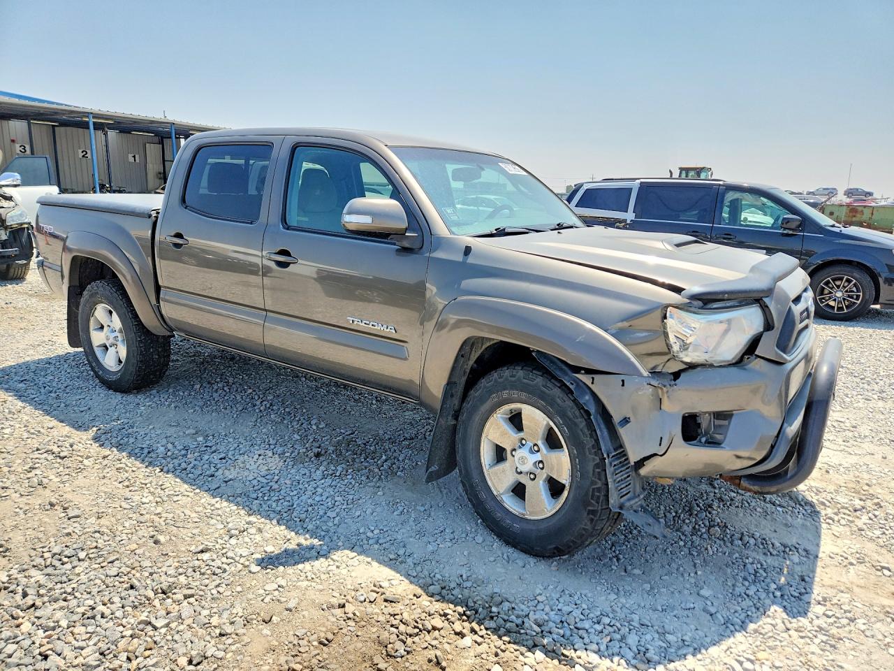 2013 Toyota Tacoma V6 Коричневый vin: 3TMLU4EN1DM123421