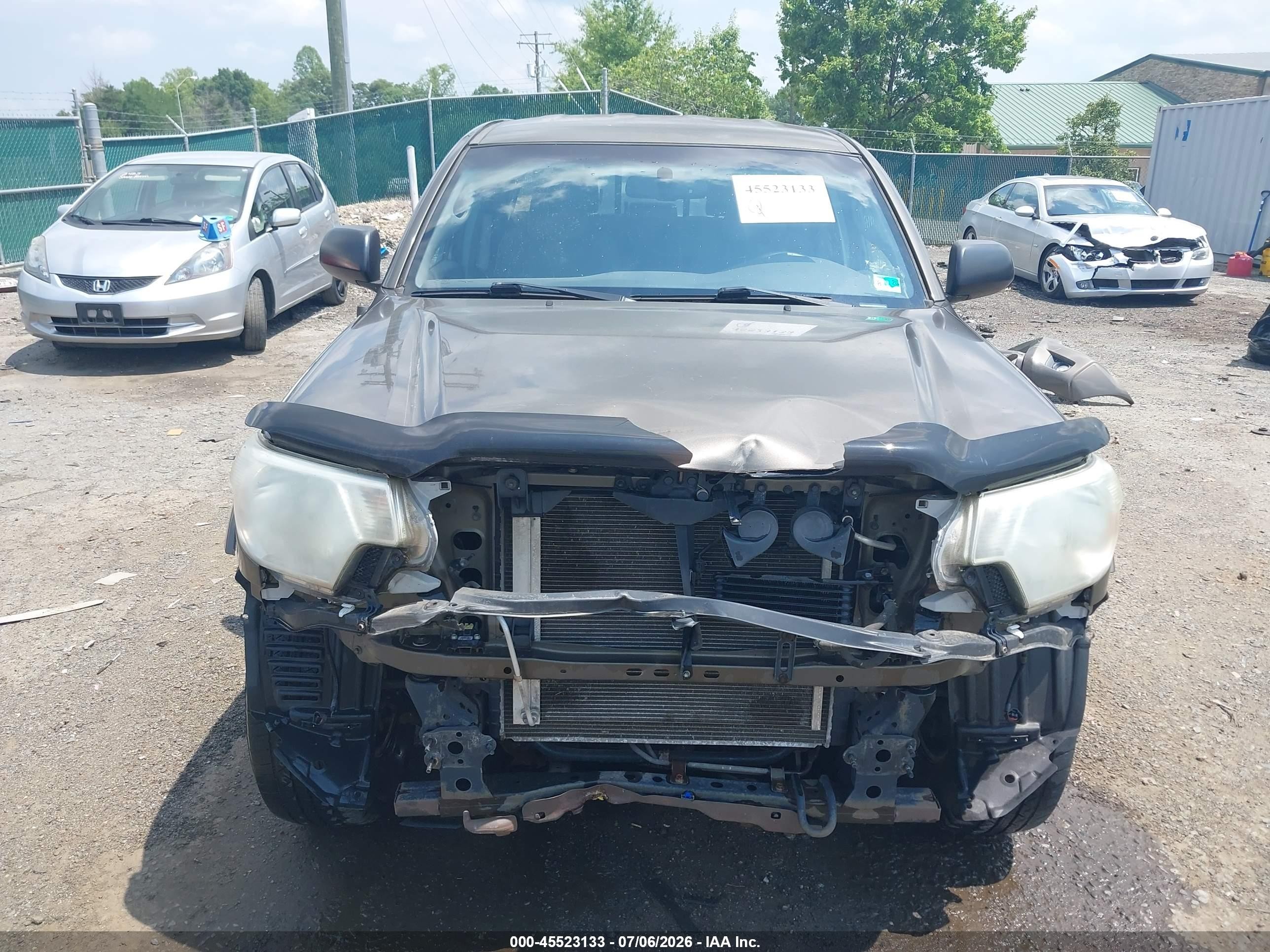 2013 Toyota Tacoma Base V6 Gray vin: 3TMLU4EN1DM127100