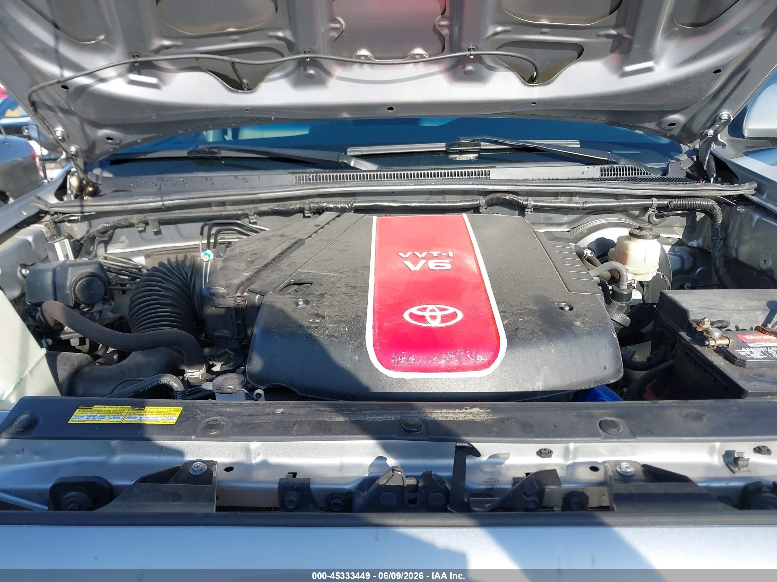 2015 Toyota Tacoma Base V6 Gray vin: 3TMLU4EN1FM180933