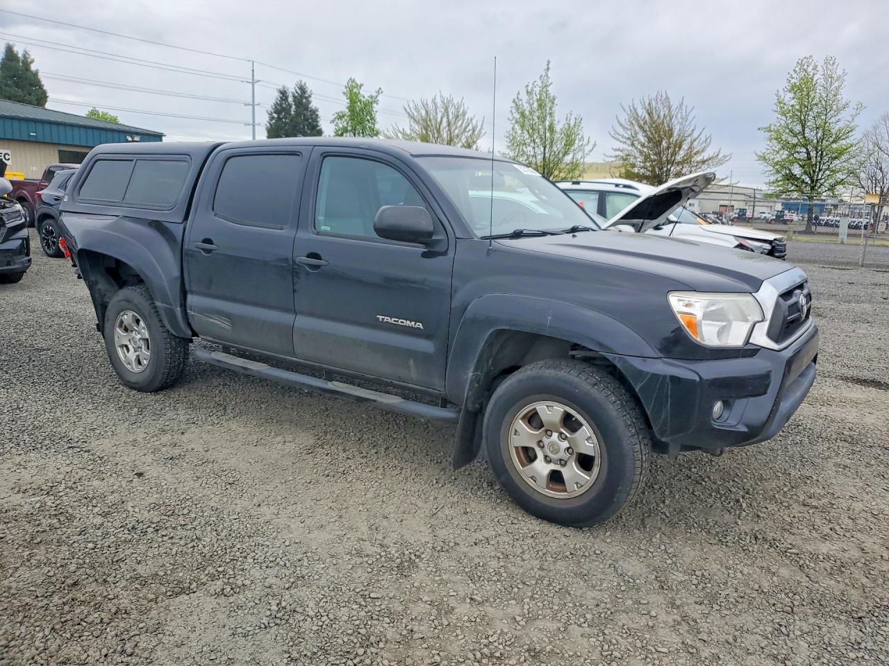2015 Toyota Tacoma V6 Black vin: 3TMLU4EN1FM188742