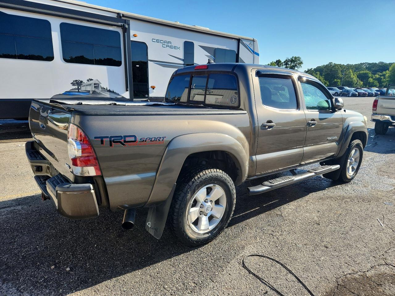 2015 Toyota Tacoma V6 Gray vin: 3TMLU4EN1FM199224