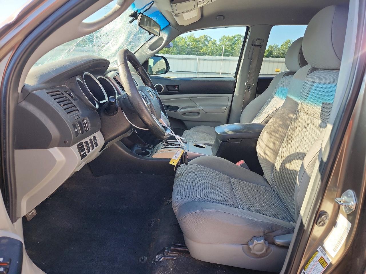 2015 Toyota Tacoma V6 Gray vin: 3TMLU4EN1FM199224