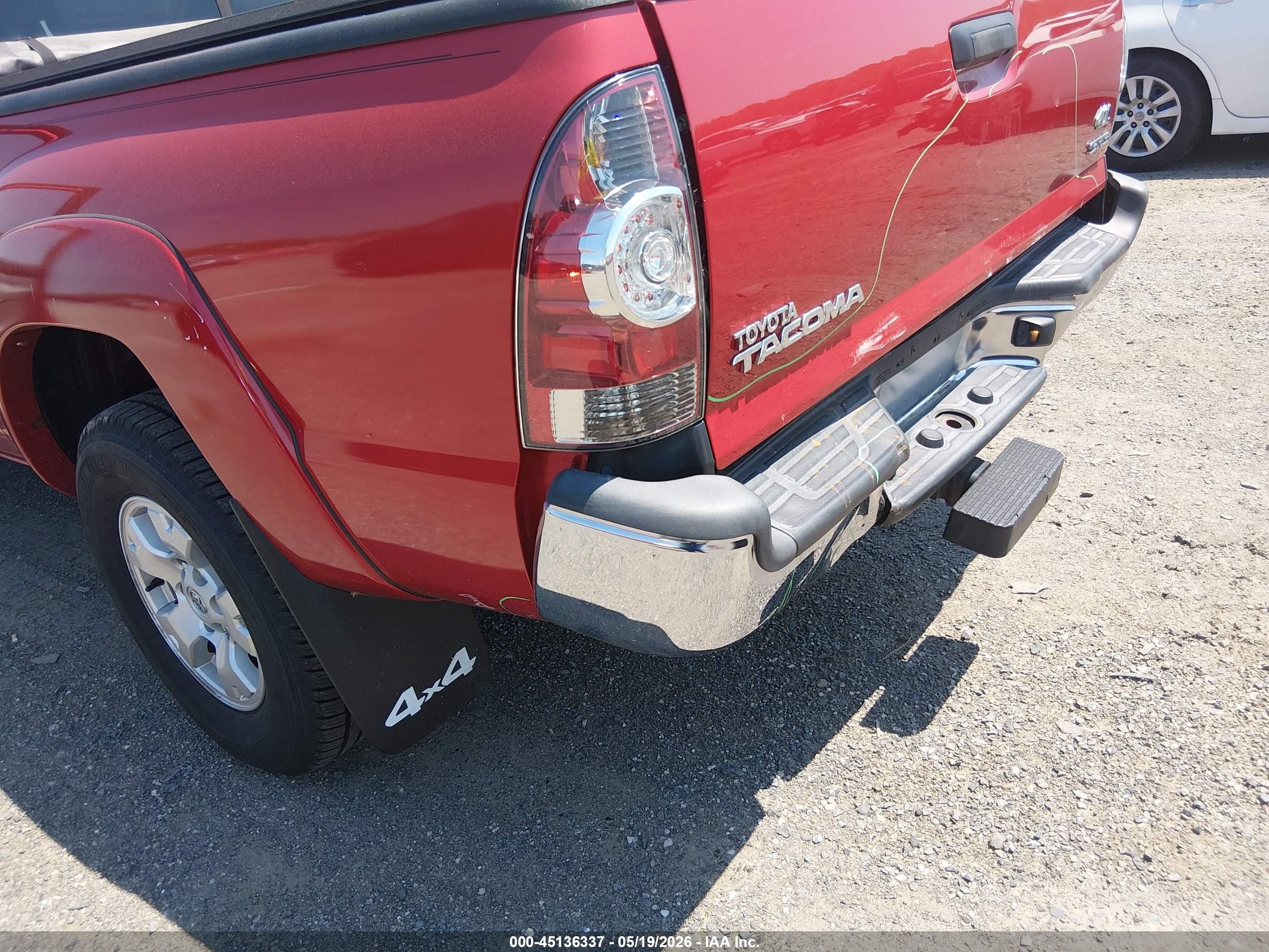 2015 Toyota Tacoma Base V6 Red vin: 3TMLU4EN1FM202929