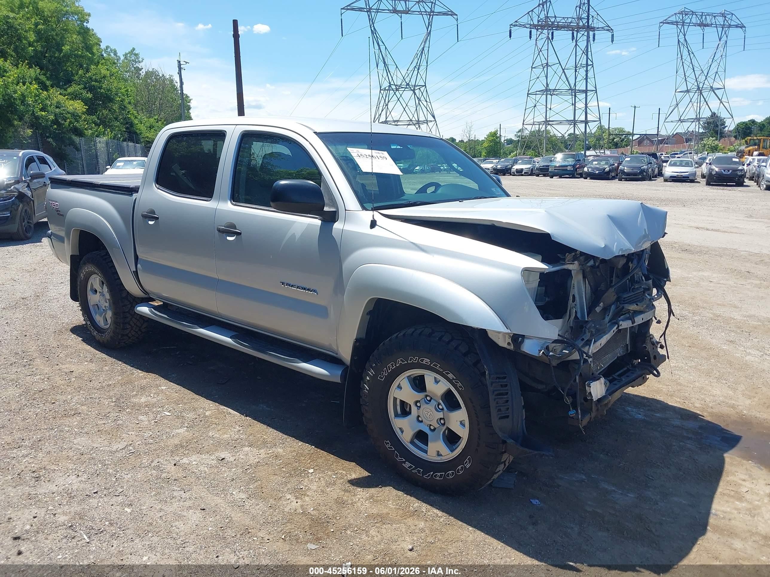 2011 Toyota Tacoma Base V6 Серебряный vin: 3TMLU4EN2BM057507