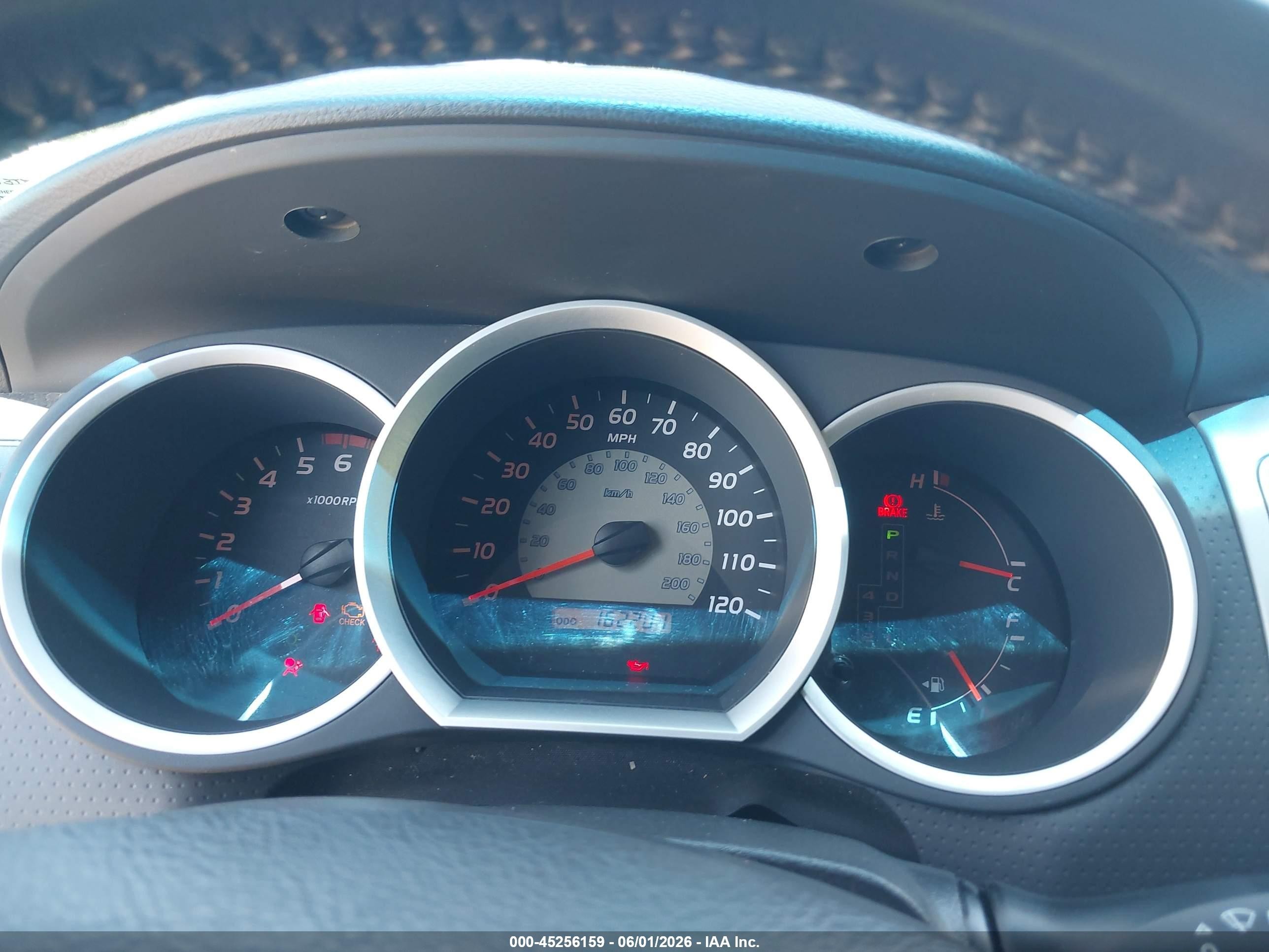 2011 Toyota Tacoma Base V6 Silver vin: 3TMLU4EN2BM057507