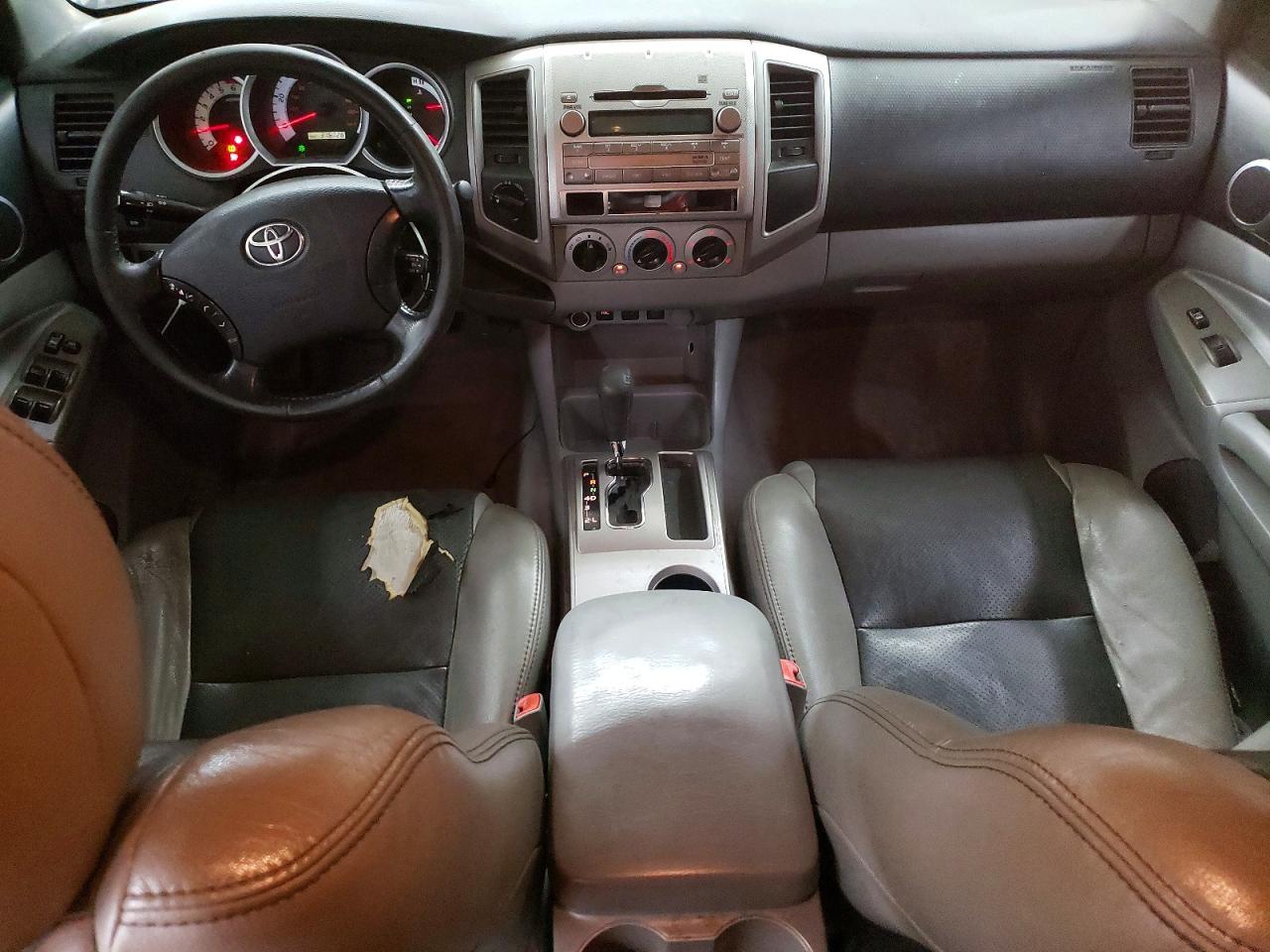 2011 Toyota Tacoma Double Cab Коричневый vin: 3TMLU4EN2BM073027