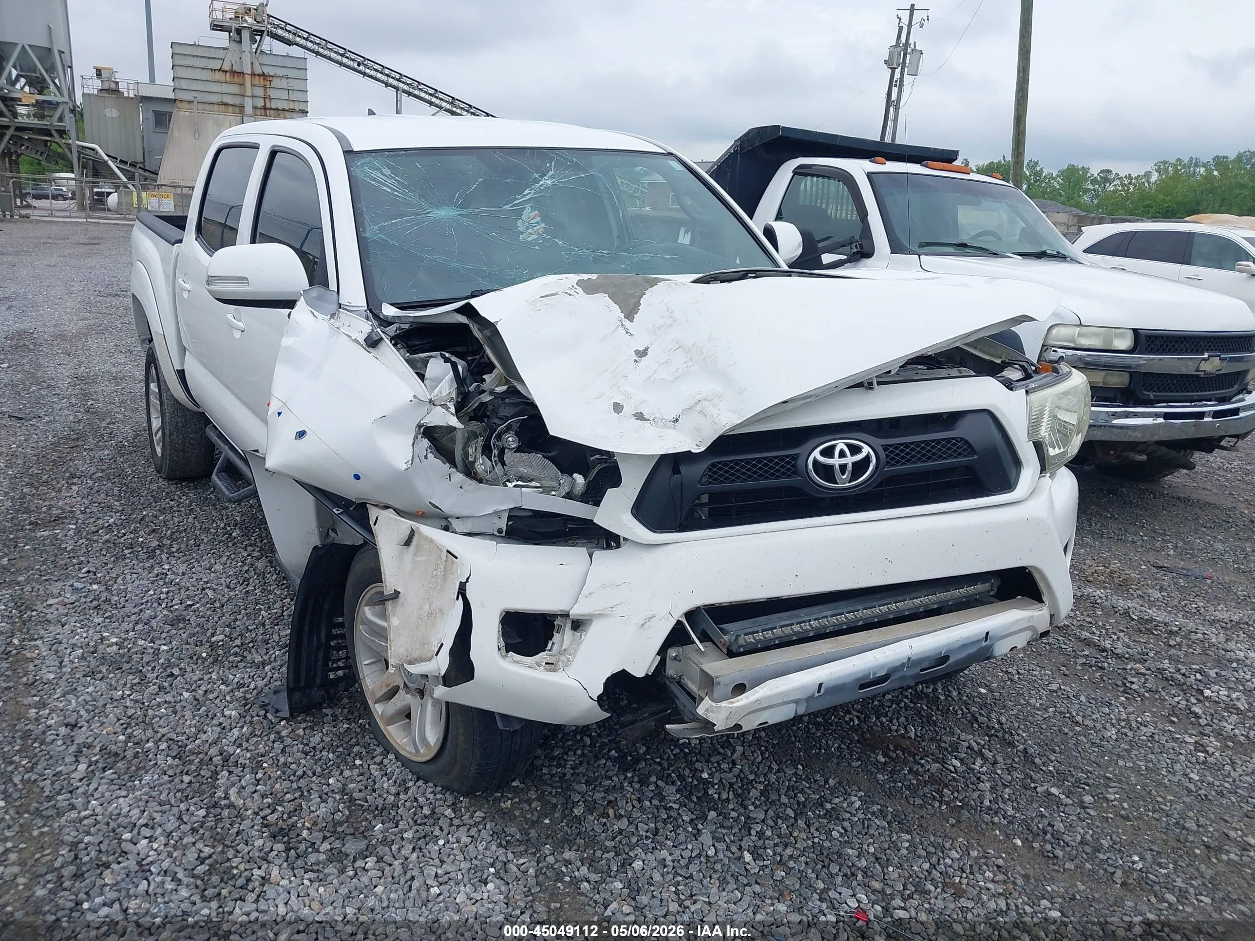 2012 Toyota Tacoma Base V6 Белый vin: 3TMLU4EN2CM090072