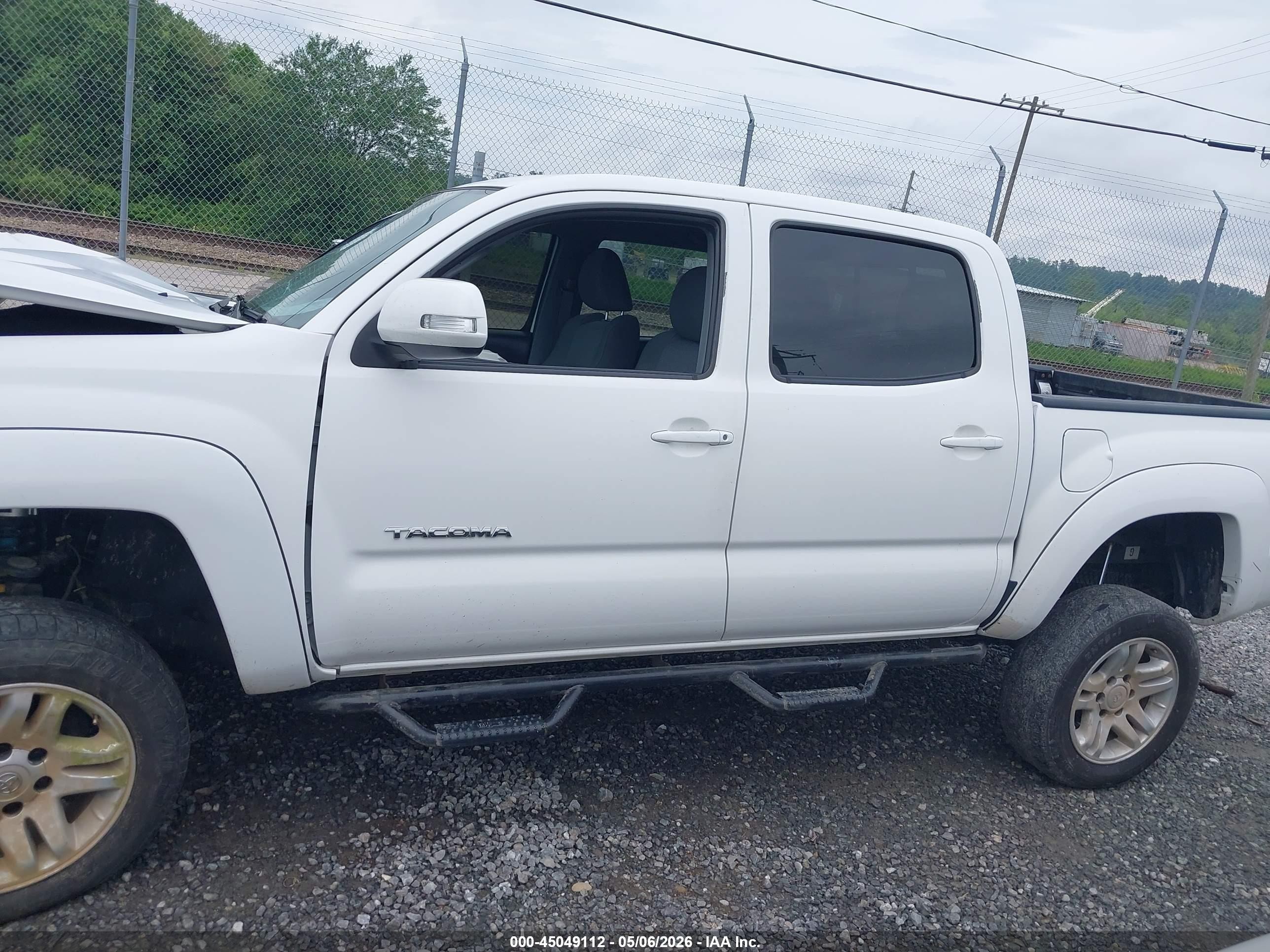 2012 Toyota Tacoma Base V6 Белый vin: 3TMLU4EN2CM090072
