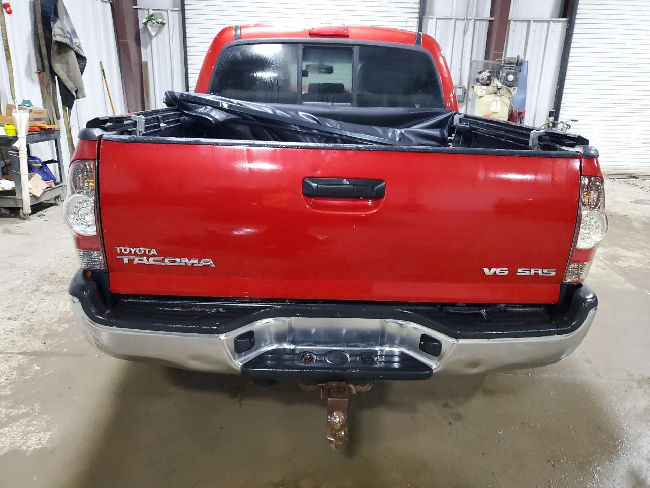 2012 Toyota Tacoma V6 Красный vin: 3TMLU4EN2CM093084