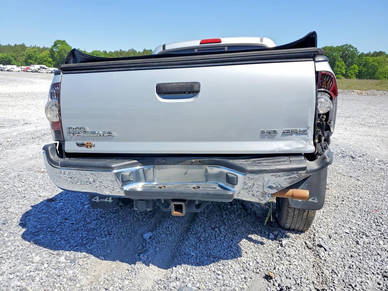 2013 Toyota Tacoma Double Cab Silver vin: 3TMLU4EN2DM105705
