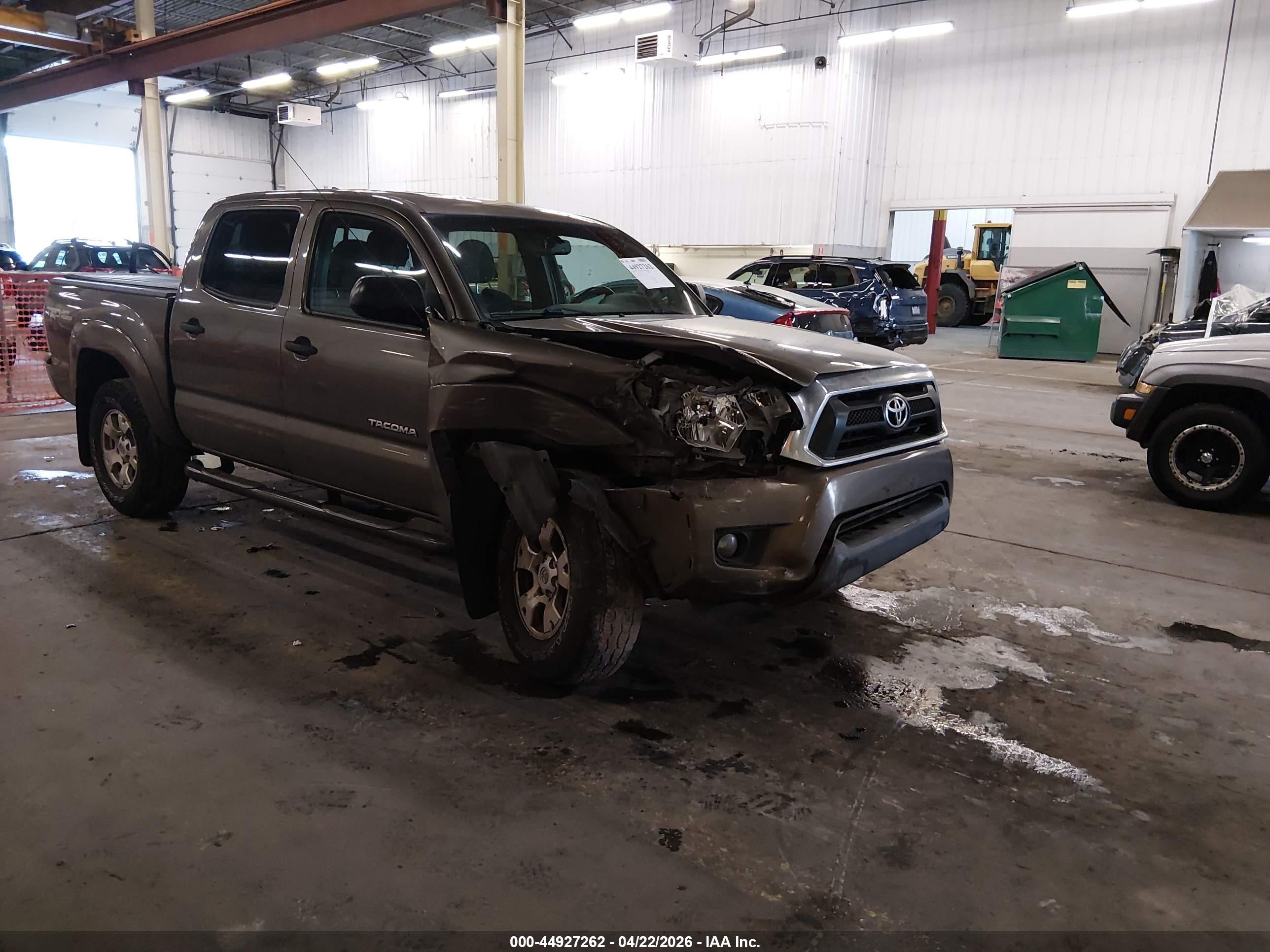 2013 Toyota Tacoma Base V6 Серый vin: 3TMLU4EN2DM121211