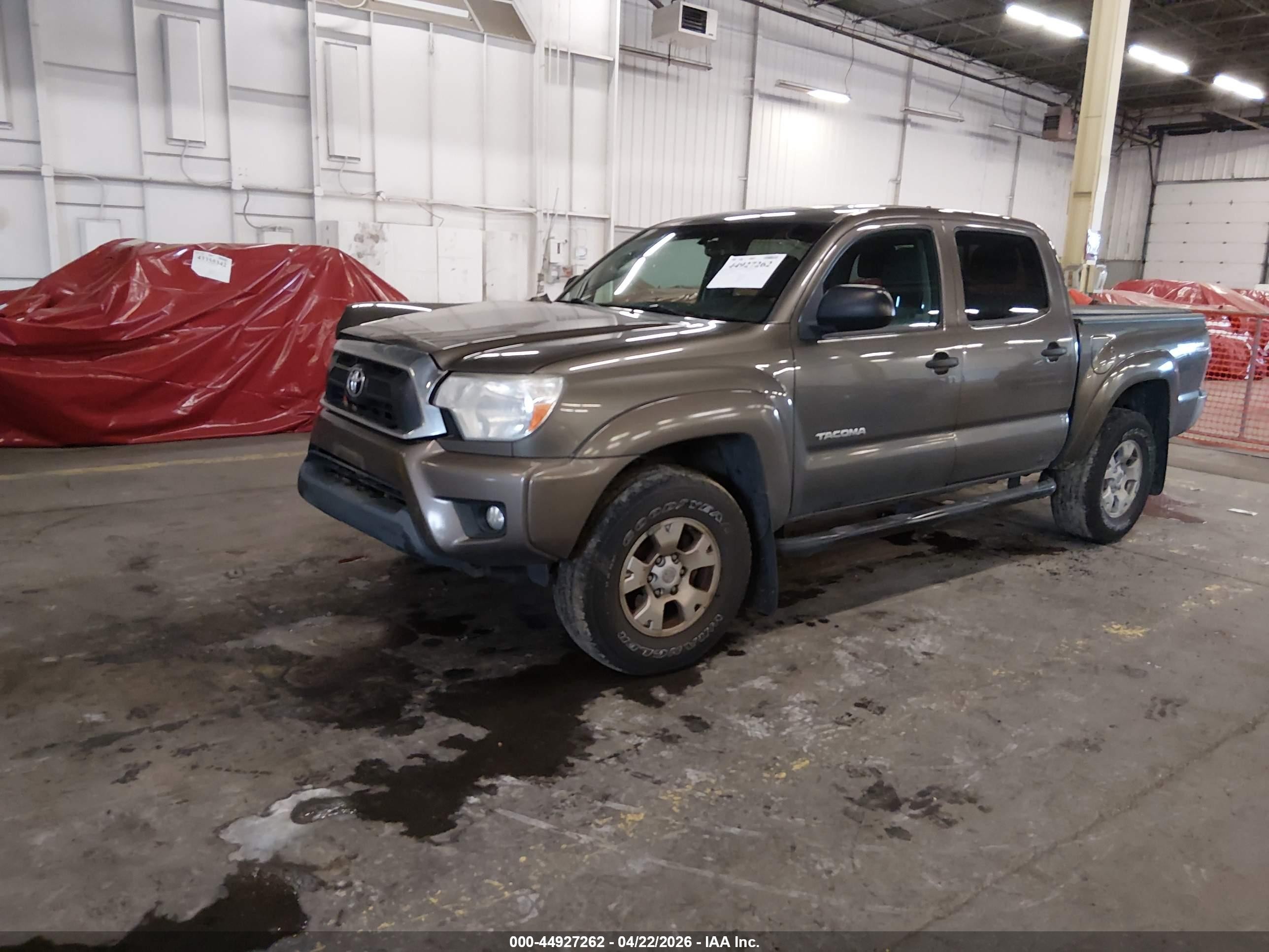 2013 Toyota Tacoma Base V6 Gray vin: 3TMLU4EN2DM121211
