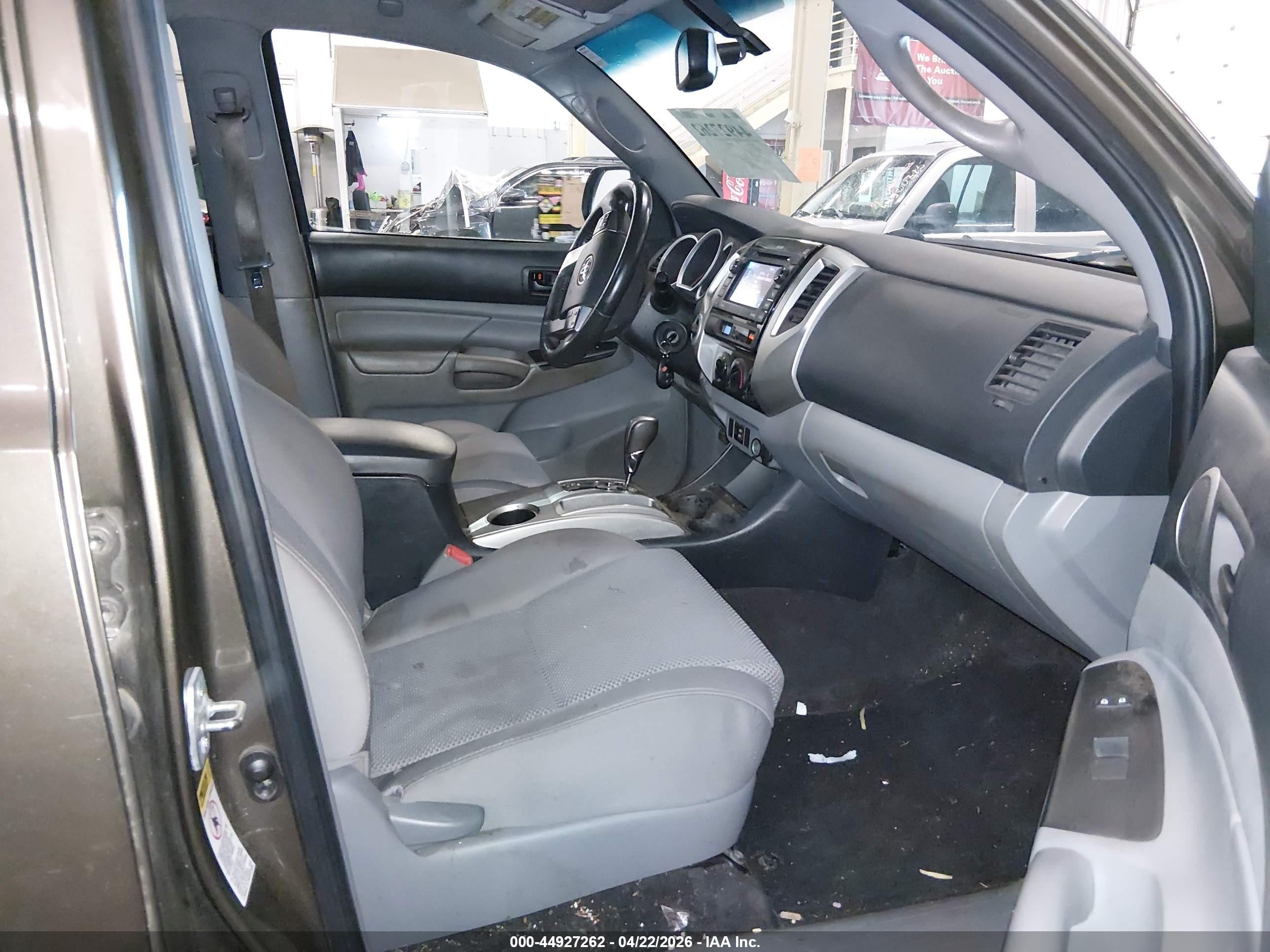 2013 Toyota Tacoma Base V6 Gray vin: 3TMLU4EN2DM121211