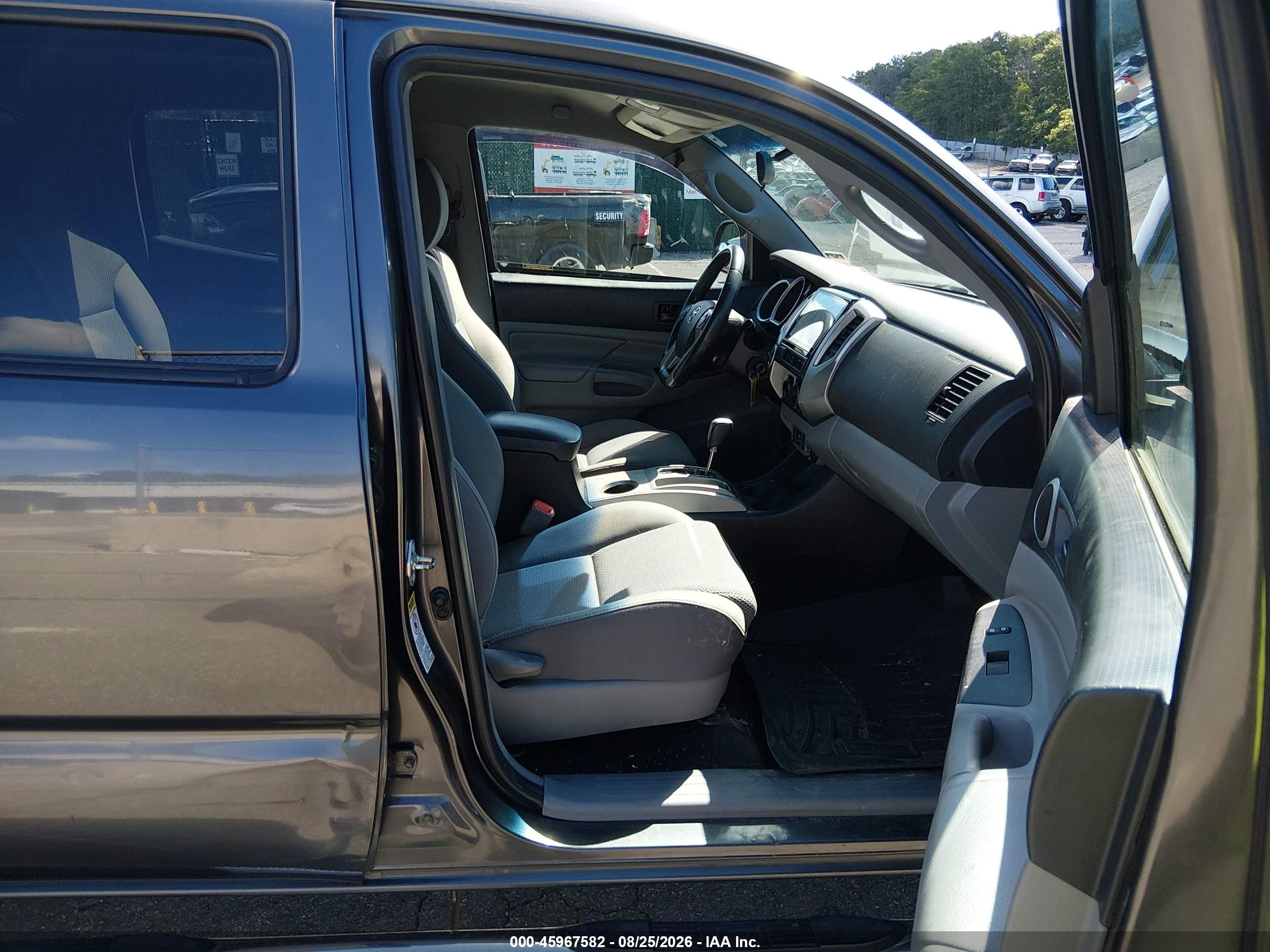 2014 Toyota Tacoma Base V6 Gray vin: 3TMLU4EN2EM157840