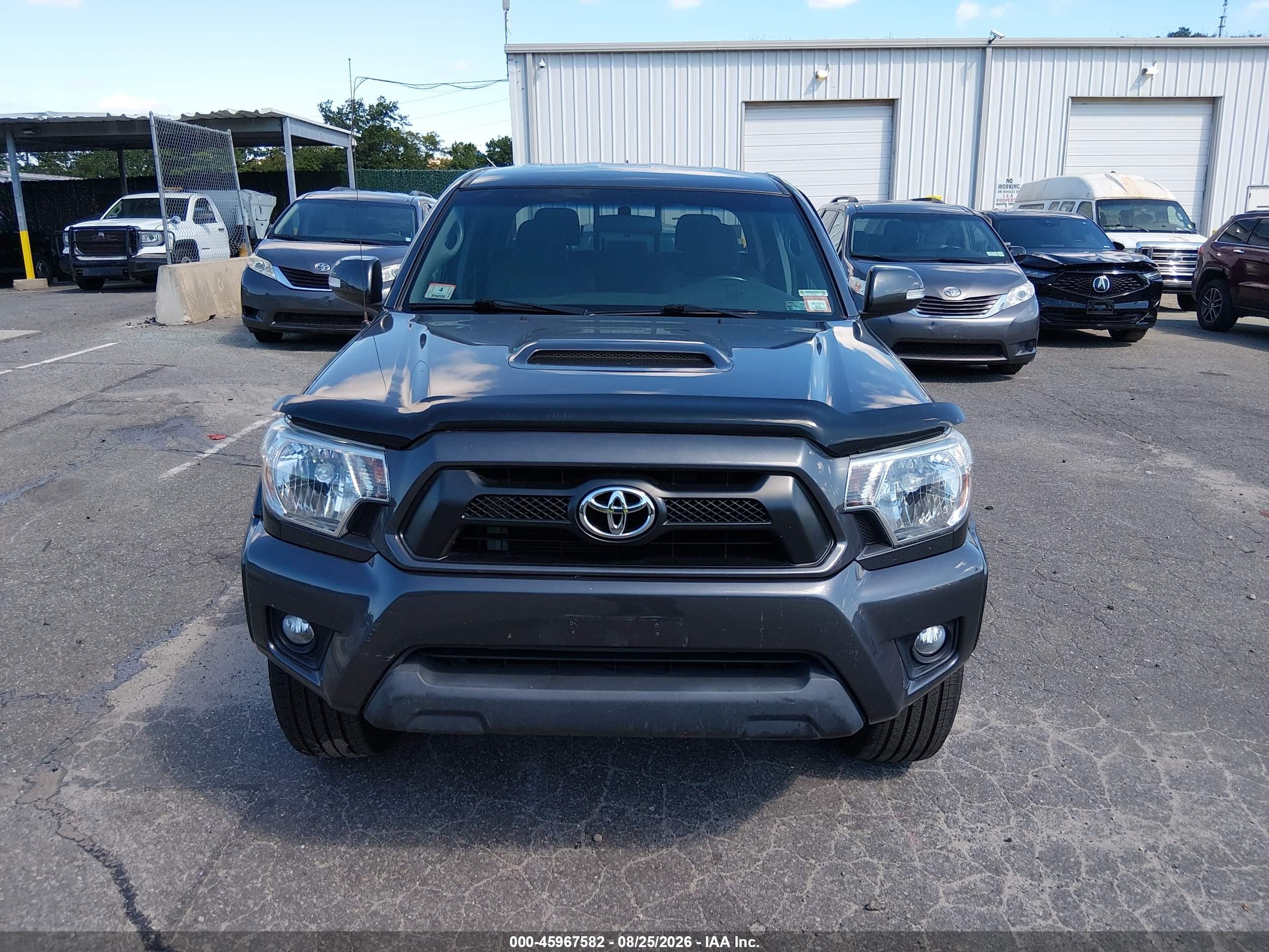 2014 Toyota Tacoma Base V6 Gray vin: 3TMLU4EN2EM157840