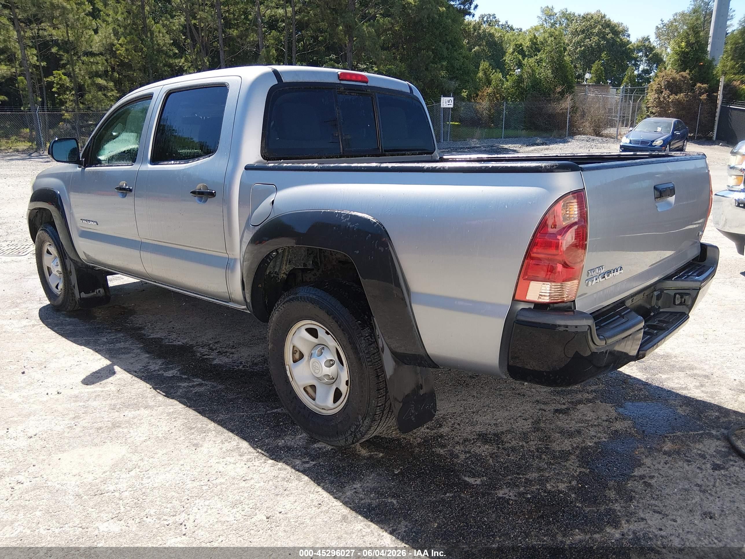 2014 Toyota Tacoma Base V6 Silver vin: 3TMLU4EN2EM162102