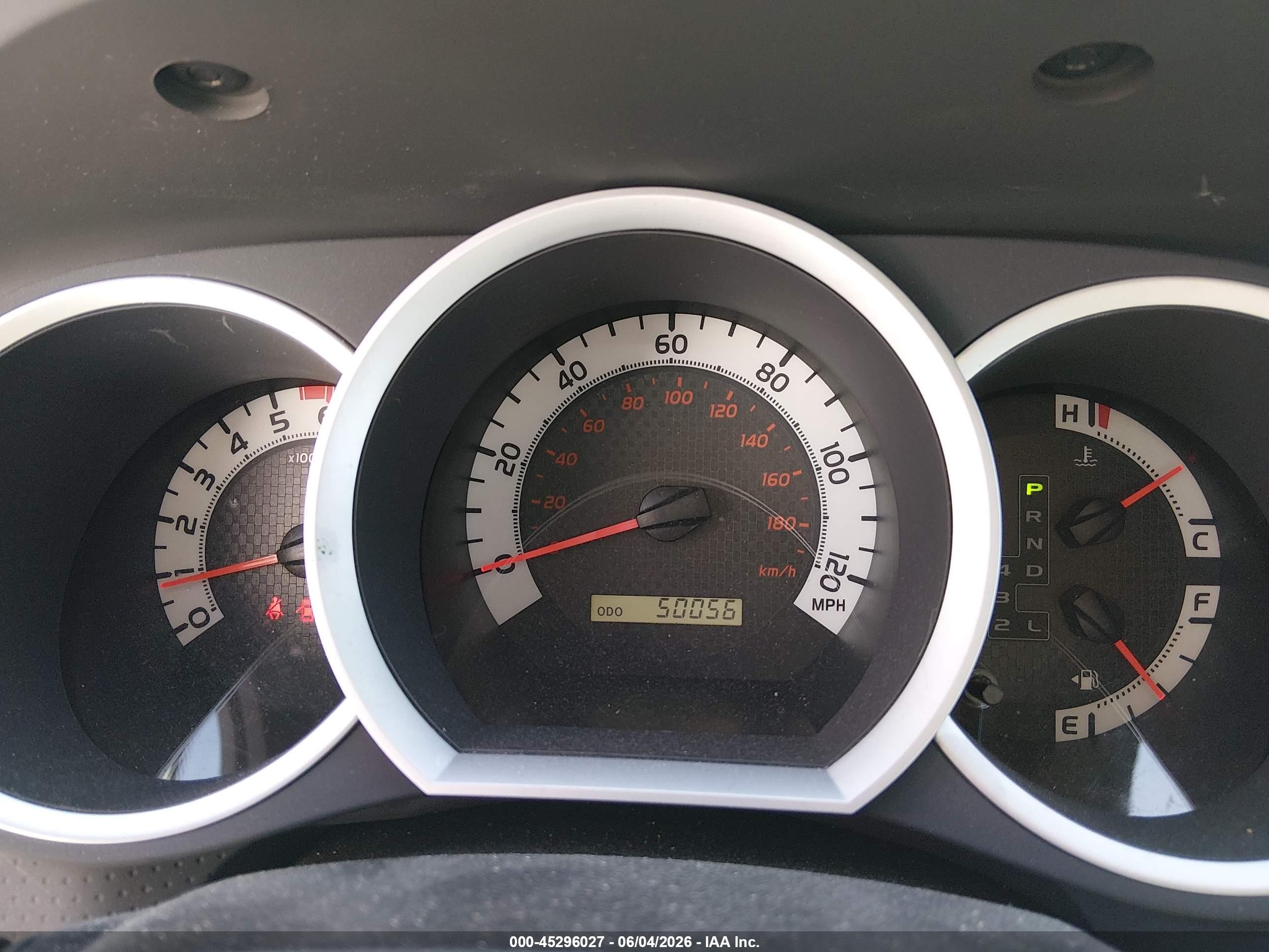 2014 Toyota Tacoma Base V6 Silver vin: 3TMLU4EN2EM162102