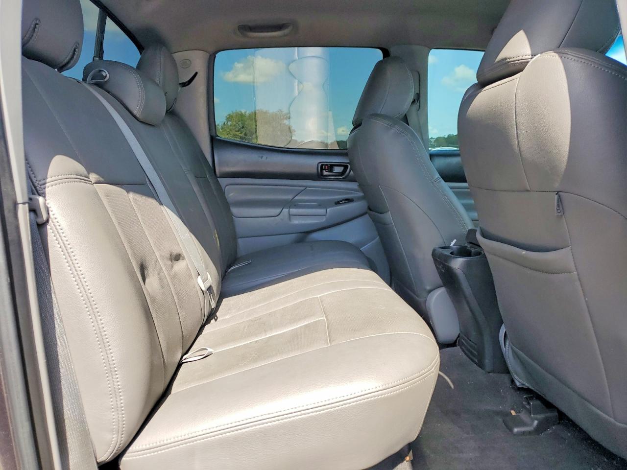 2014 Toyota Tacoma Double Cab Gray vin: 3TMLU4EN2EM163475