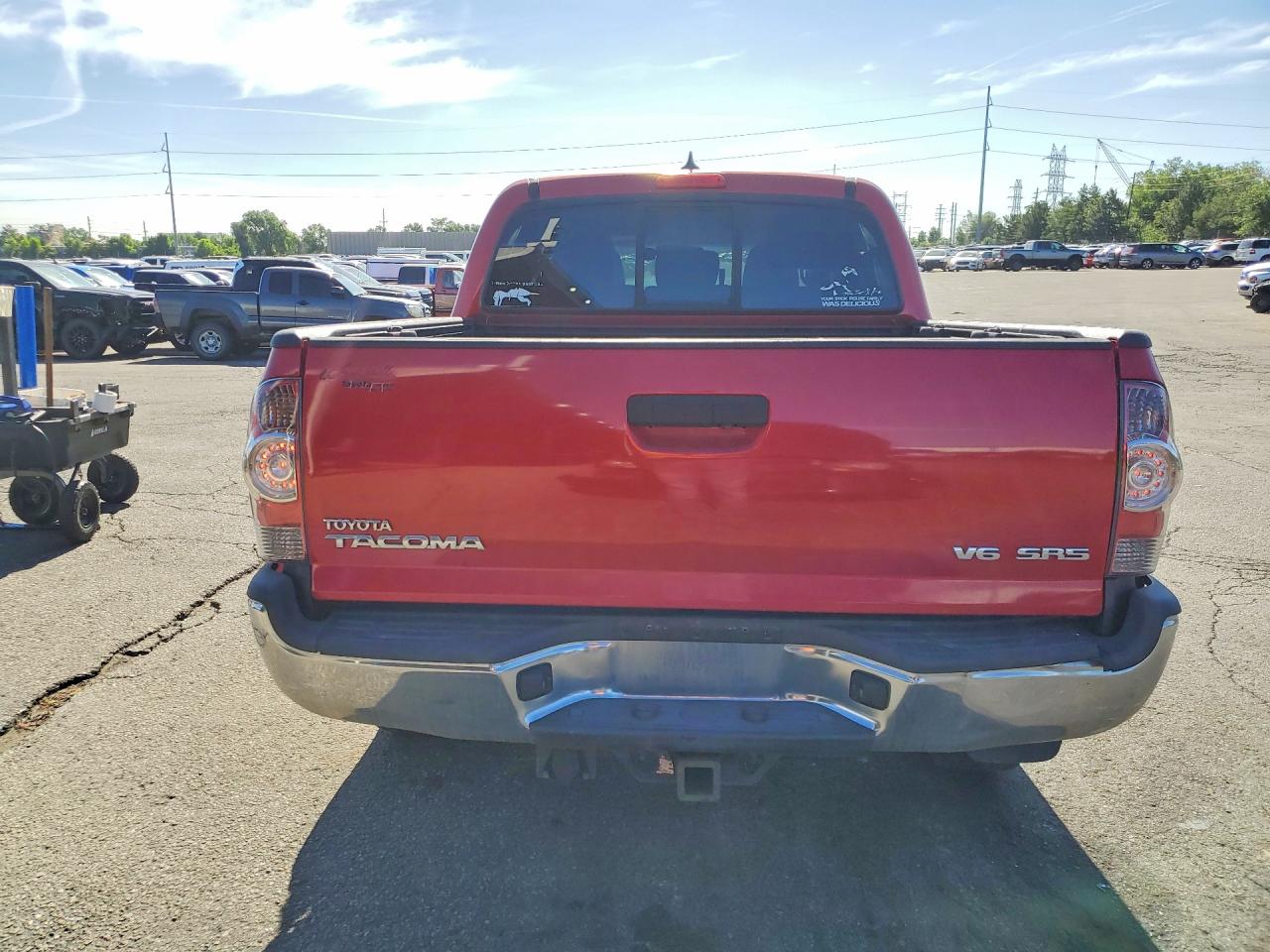 2015 Toyota Tacoma V6 Красный vin: 3TMLU4EN2FM202664