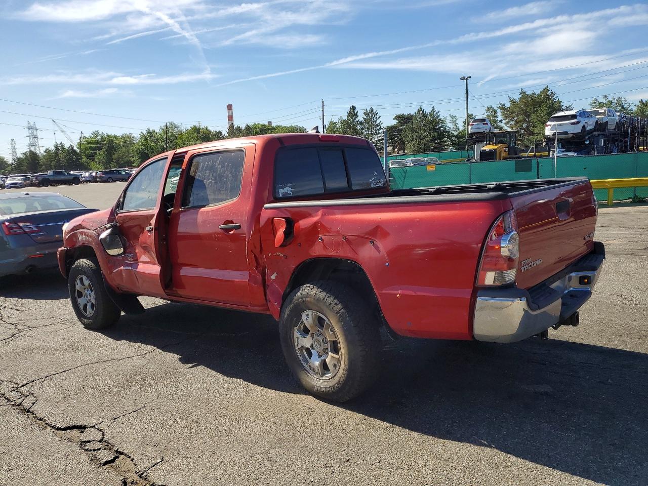 2015 Toyota Tacoma V6 Красный vin: 3TMLU4EN2FM202664
