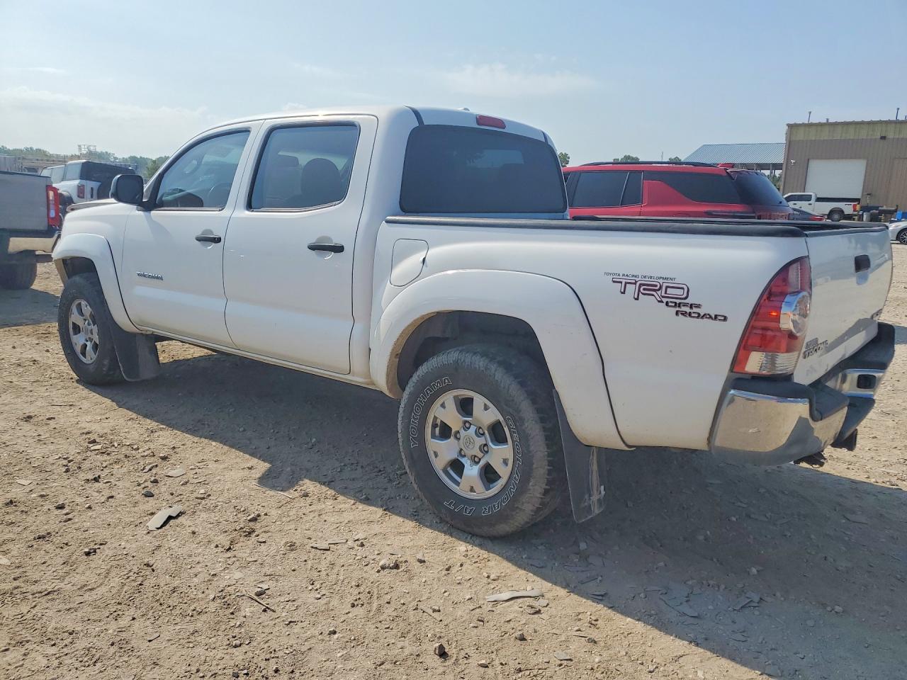2010 Toyota Tacoma Double Cab White vin: 3TMLU4EN3AM039905