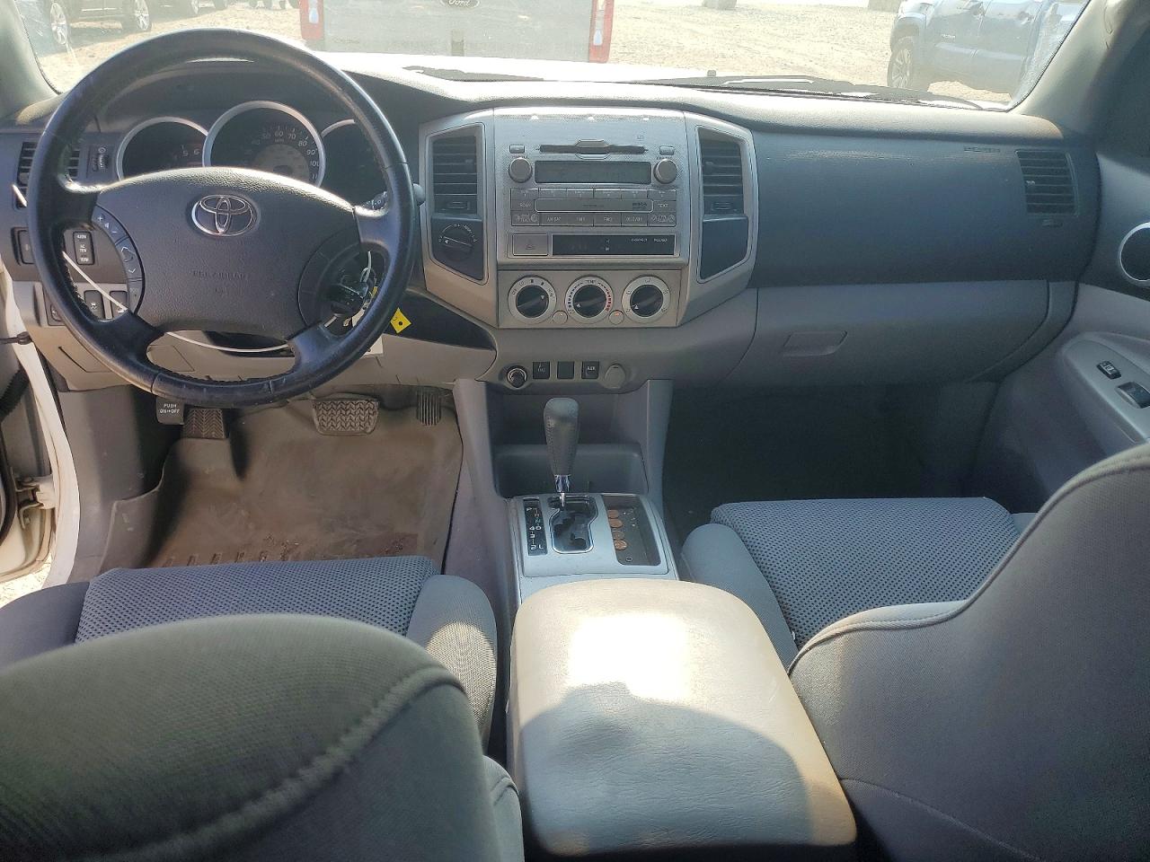 2010 Toyota Tacoma Double Cab White vin: 3TMLU4EN3AM039905