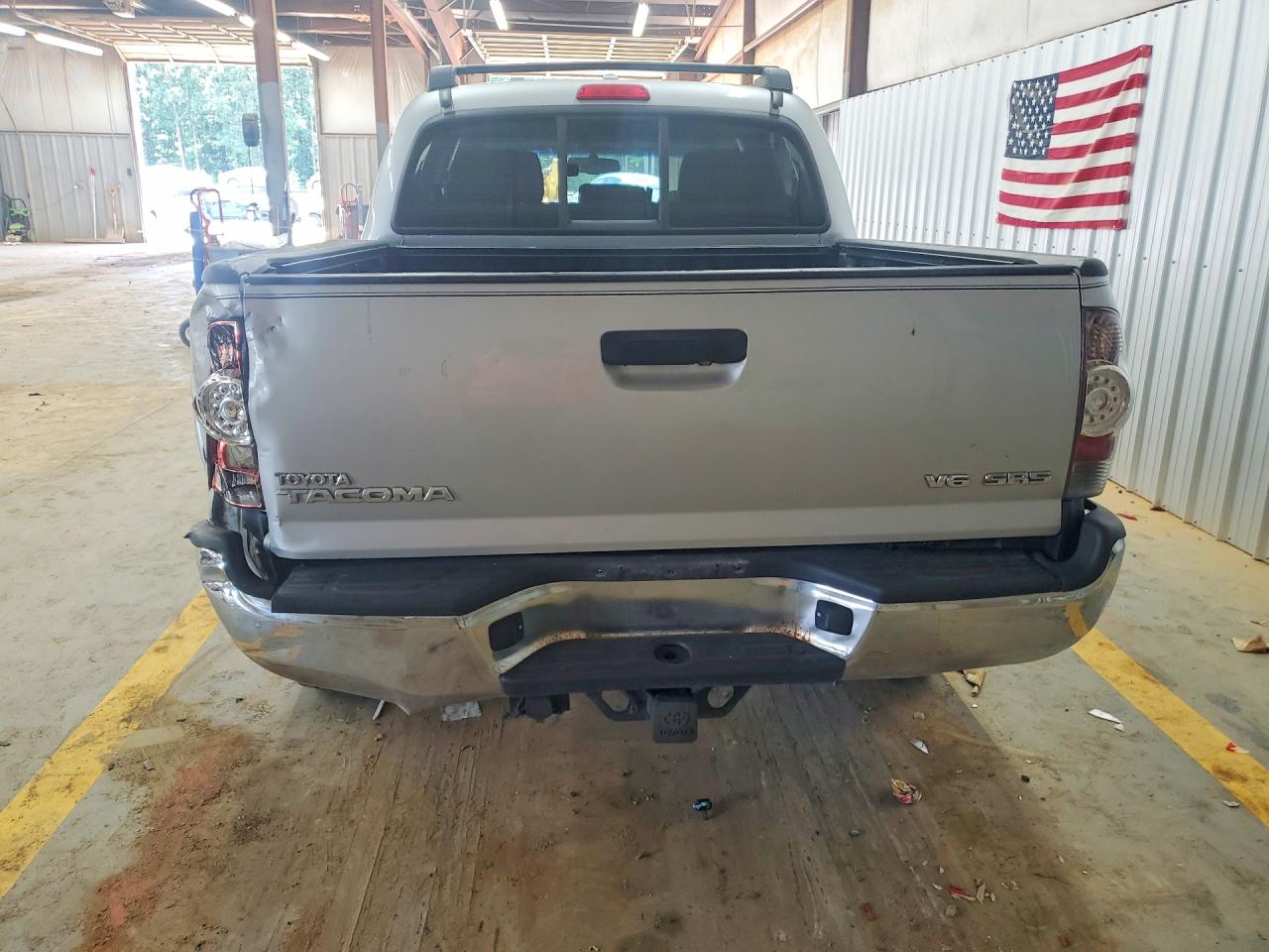 2010 Toyota Tacoma Base Серебряный vin: 3TMLU4EN3AM040066