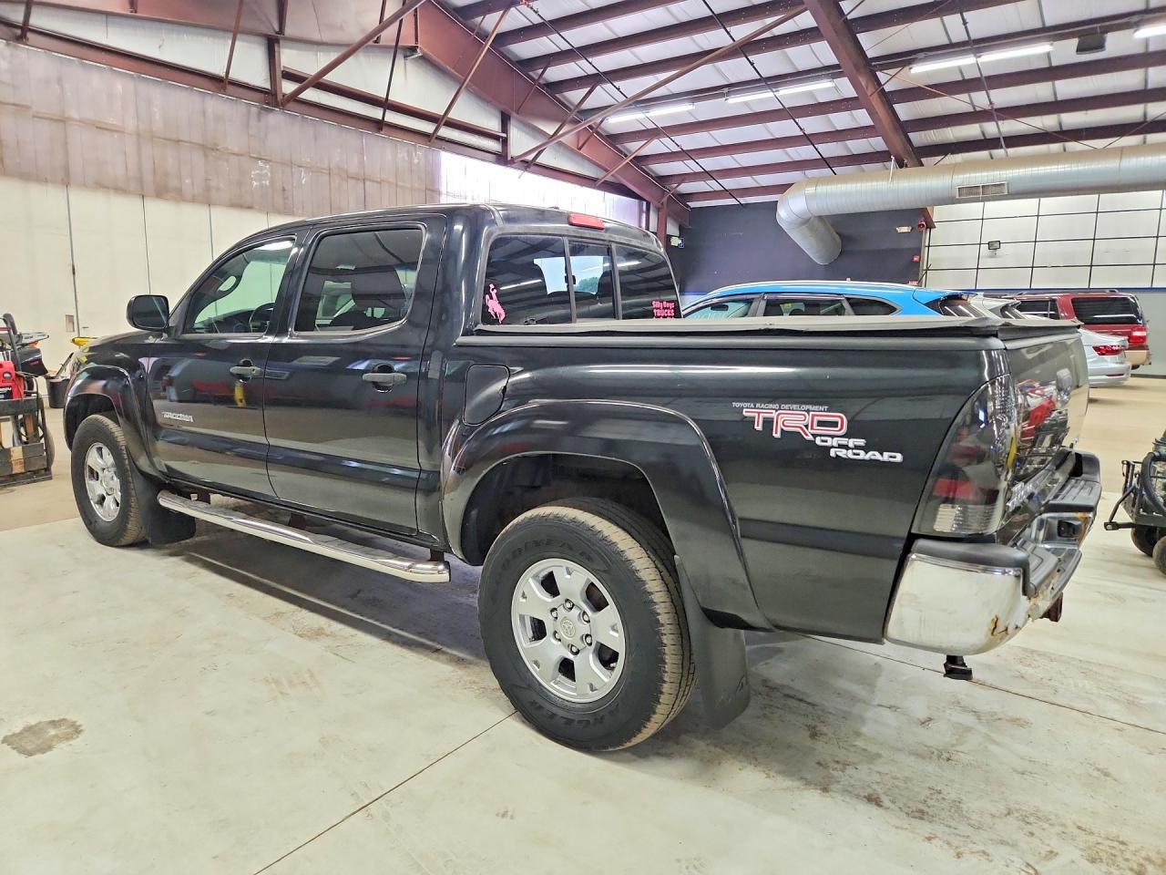 2010 Toyota Tacoma Black vin: 3TMLU4EN3AM042884