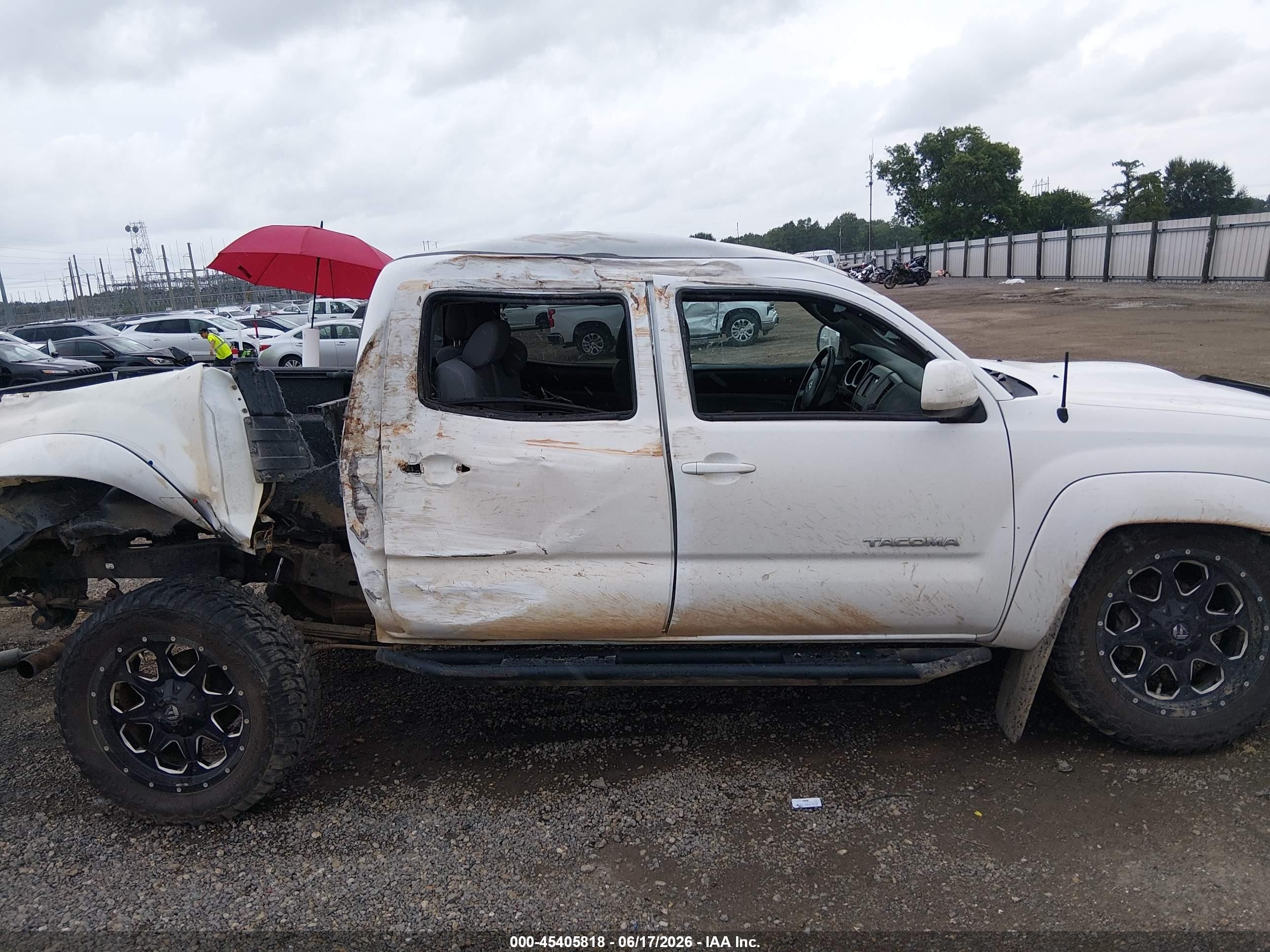 2010 Toyota Tacoma Base V6 White vin: 3TMLU4EN3AM045915
