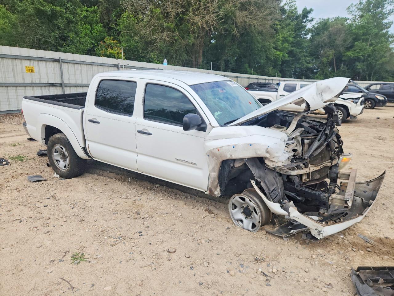 2010 Toyota Tacoma Double Cab White vin: 3TMLU4EN3AM053075