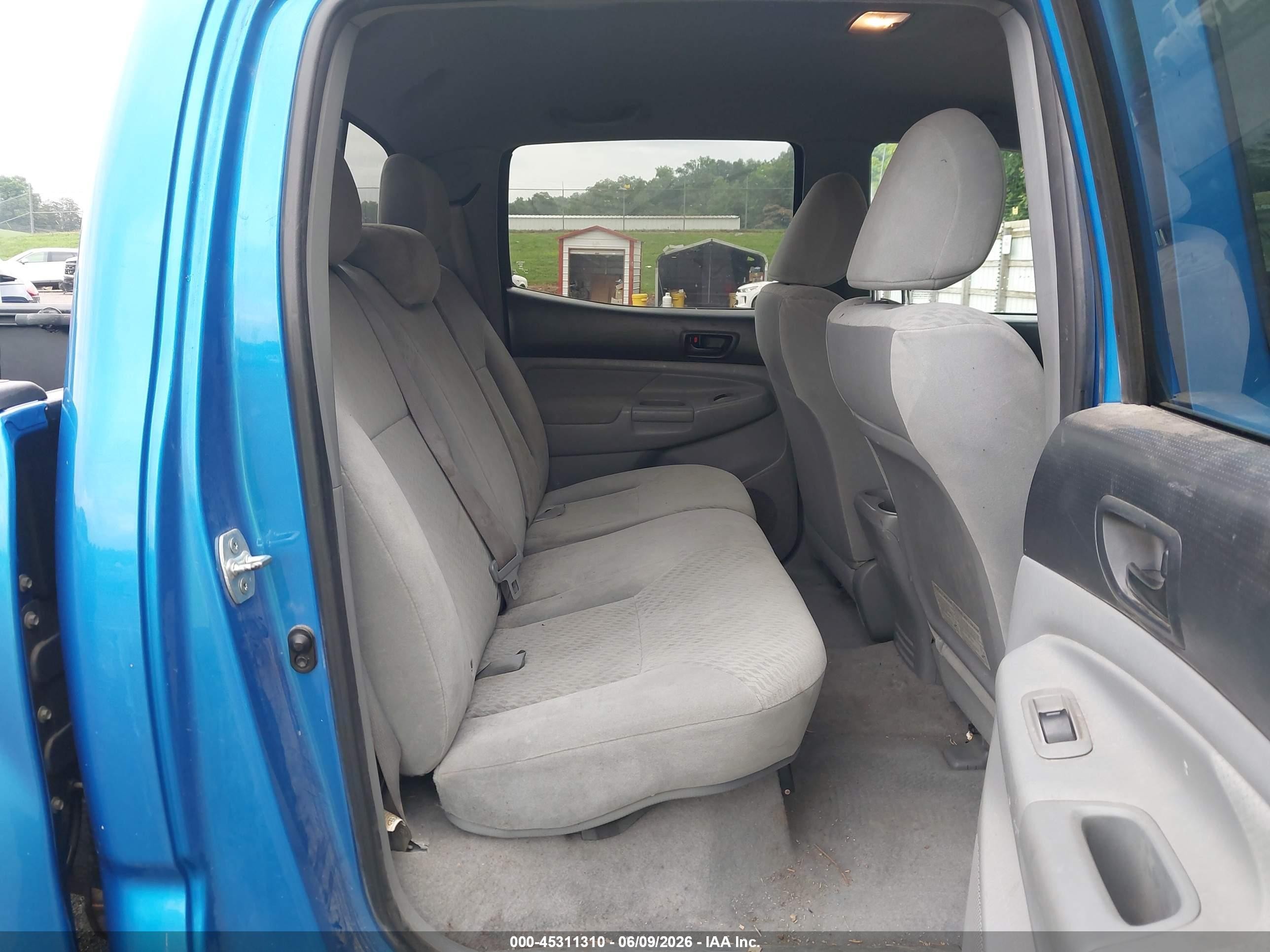 2011 Toyota Tacoma Base V6 Синий vin: 3TMLU4EN3BM058231