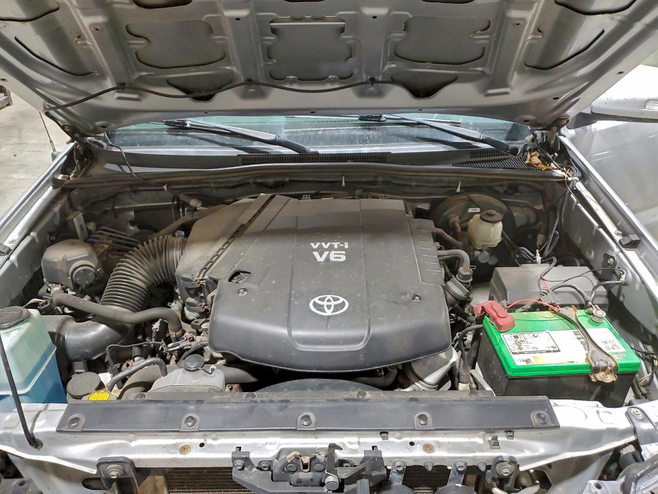 2012 Toyota Tacoma Double Cab Silver vin: 3TMLU4EN3CM097984