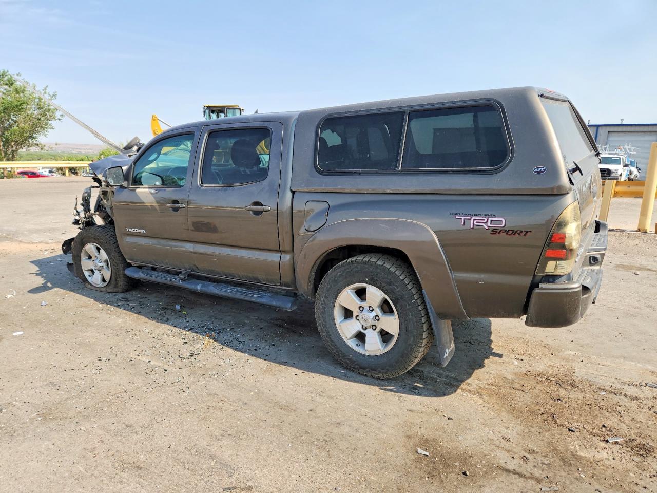 2013 Toyota Tacoma Double Cab Green vin: 3TMLU4EN3DM125073