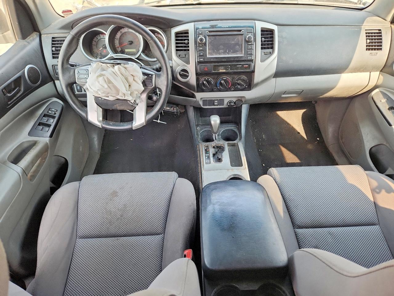 2013 Toyota Tacoma Double Cab Green vin: 3TMLU4EN3DM125073