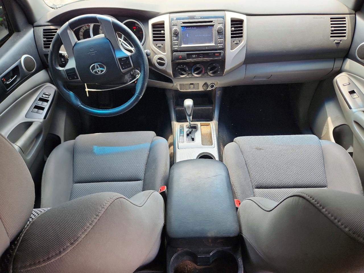 2013 Toyota Tacoma Double Cab Коричневый vin: 3TMLU4EN3DM133027