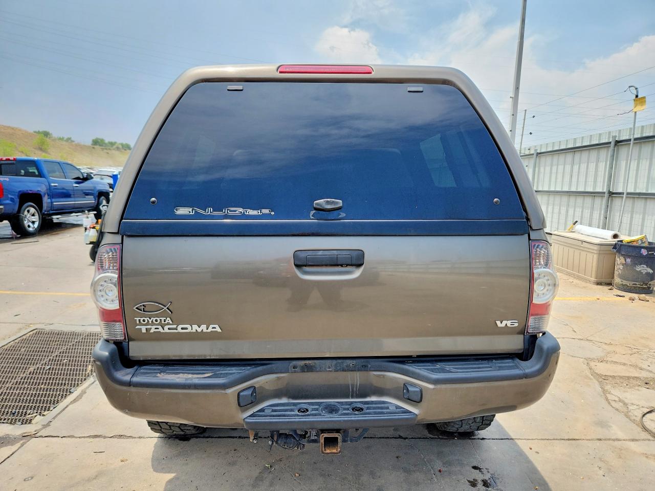 2013 Toyota Tacoma Double Cab Коричневый vin: 3TMLU4EN3DM133027