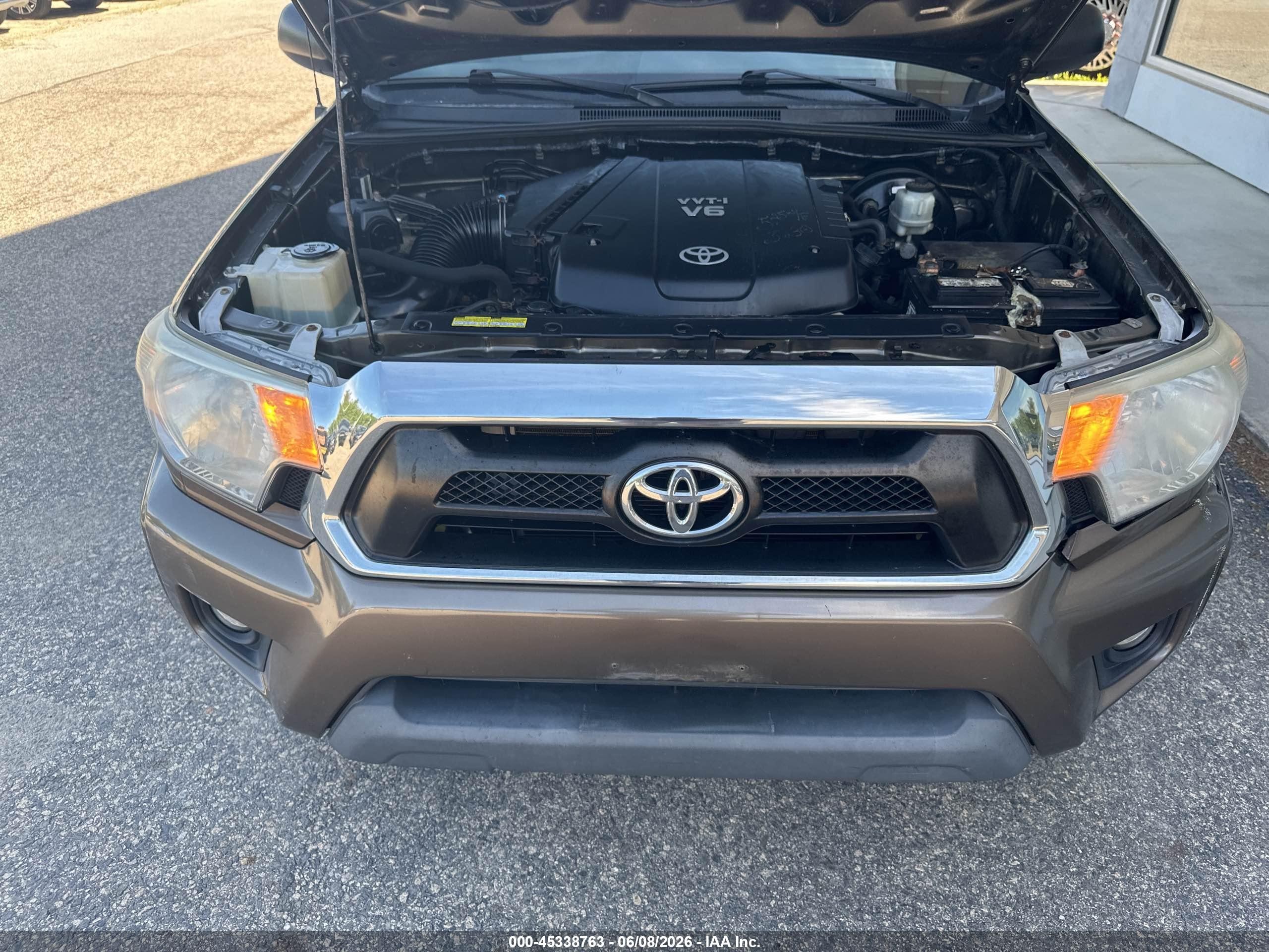 2014 Toyota Tacoma Base V6 Brown vin: 3TMLU4EN3EM143316
