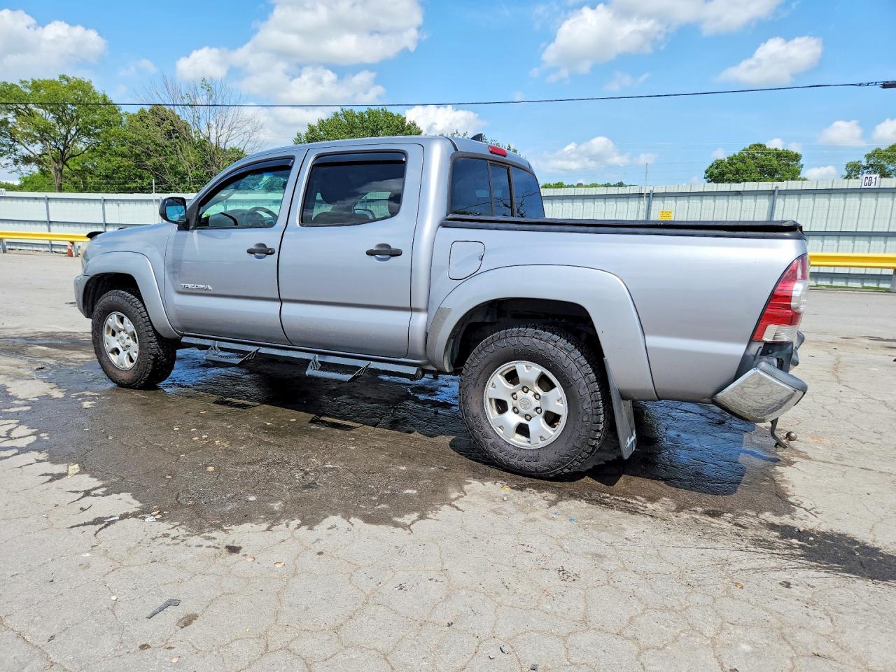 2014 Toyota Tacoma Double Cab Silver vin: 3TMLU4EN3EM146295