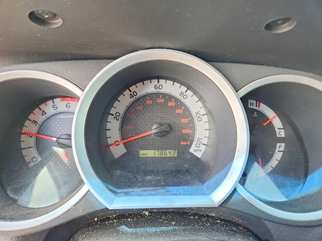 2014 Toyota Tacoma Double Cab Silver vin: 3TMLU4EN3EM146295