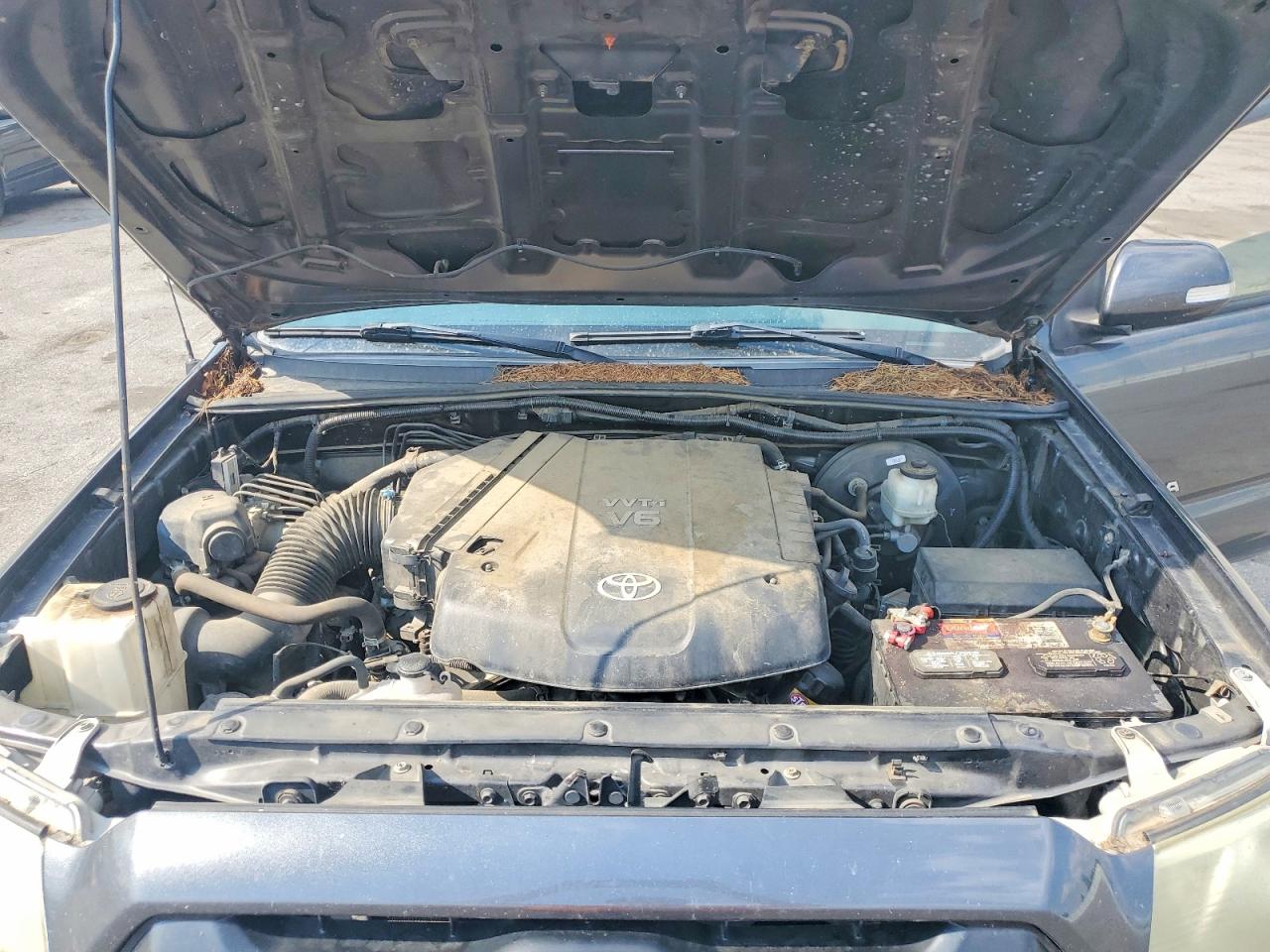 2014 Toyota Tacoma Double Cab Gray vin: 3TMLU4EN3EM148533