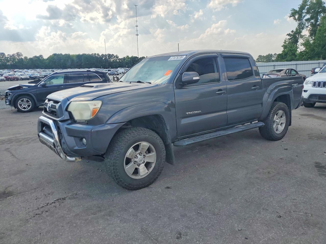 2014 Toyota Tacoma Double Cab Gray vin: 3TMLU4EN3EM148533
