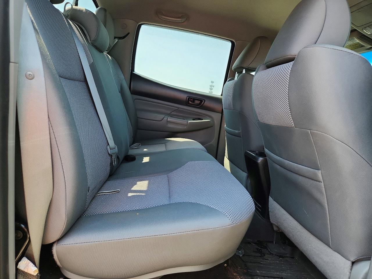 2014 Toyota Tacoma Double Cab Green vin: 3TMLU4EN3EM150508